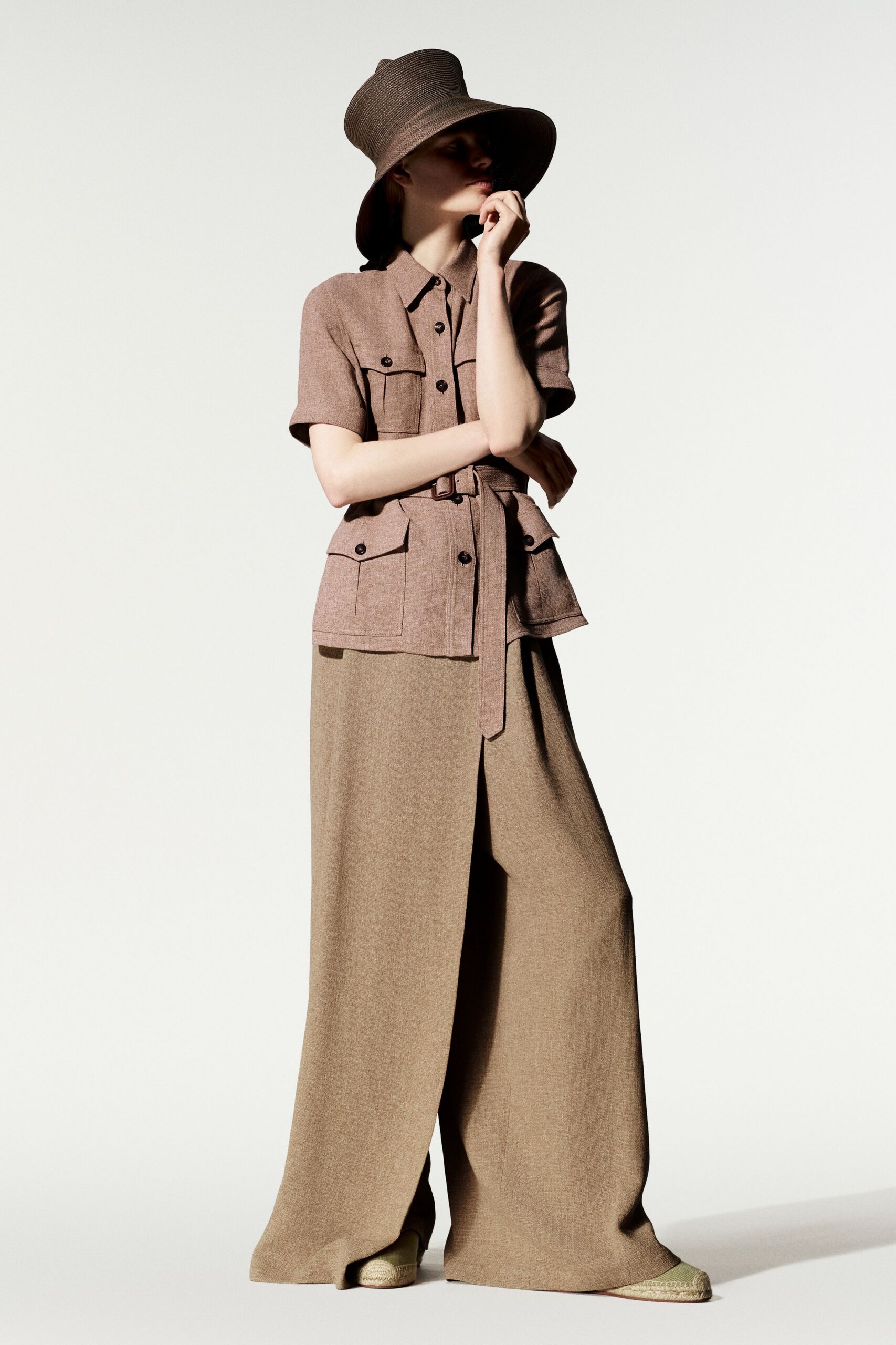 beige unknown high-waisted wide-leg flowing pants