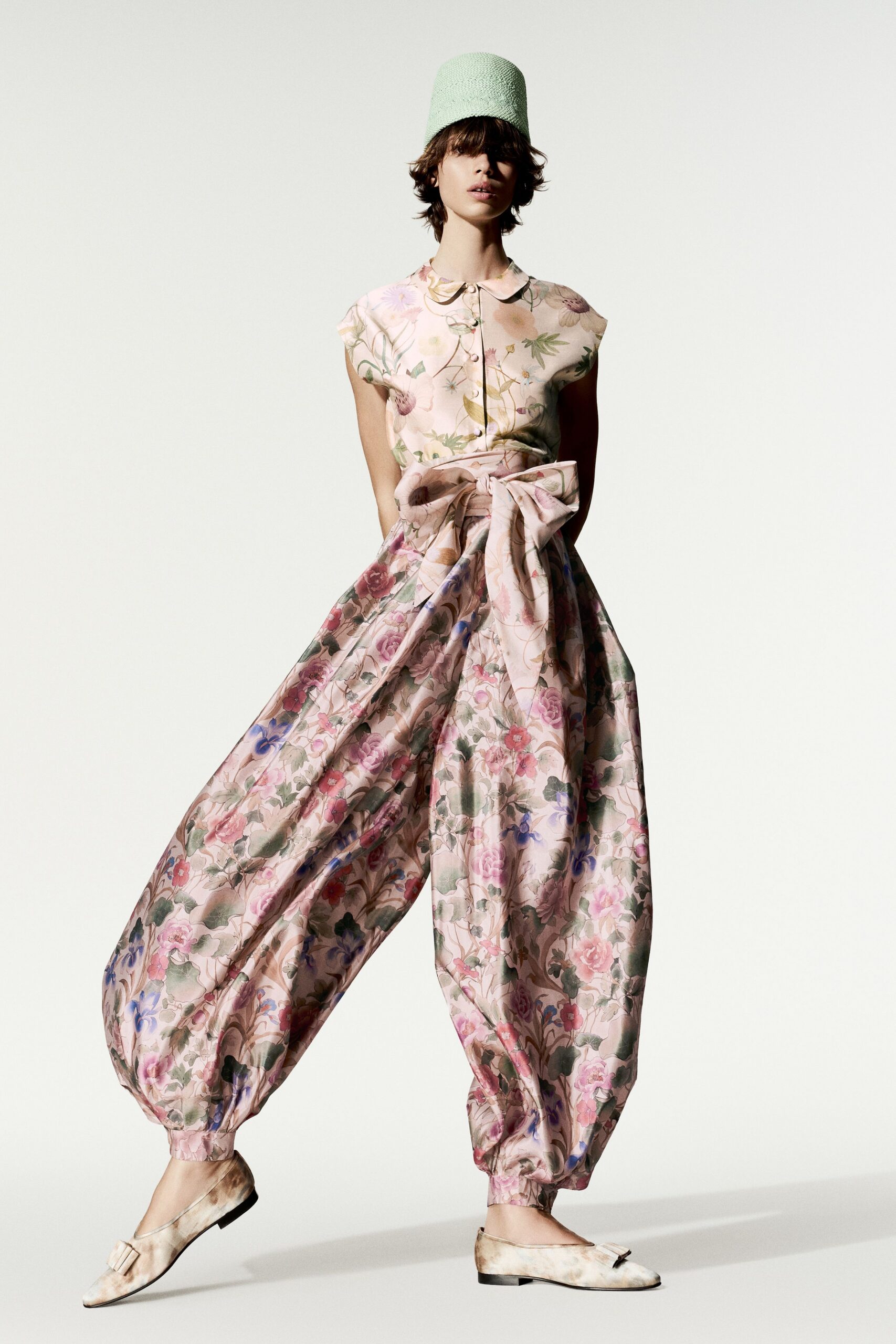 pink unknown collared short-sleeve floral belted flowing jumpsuit