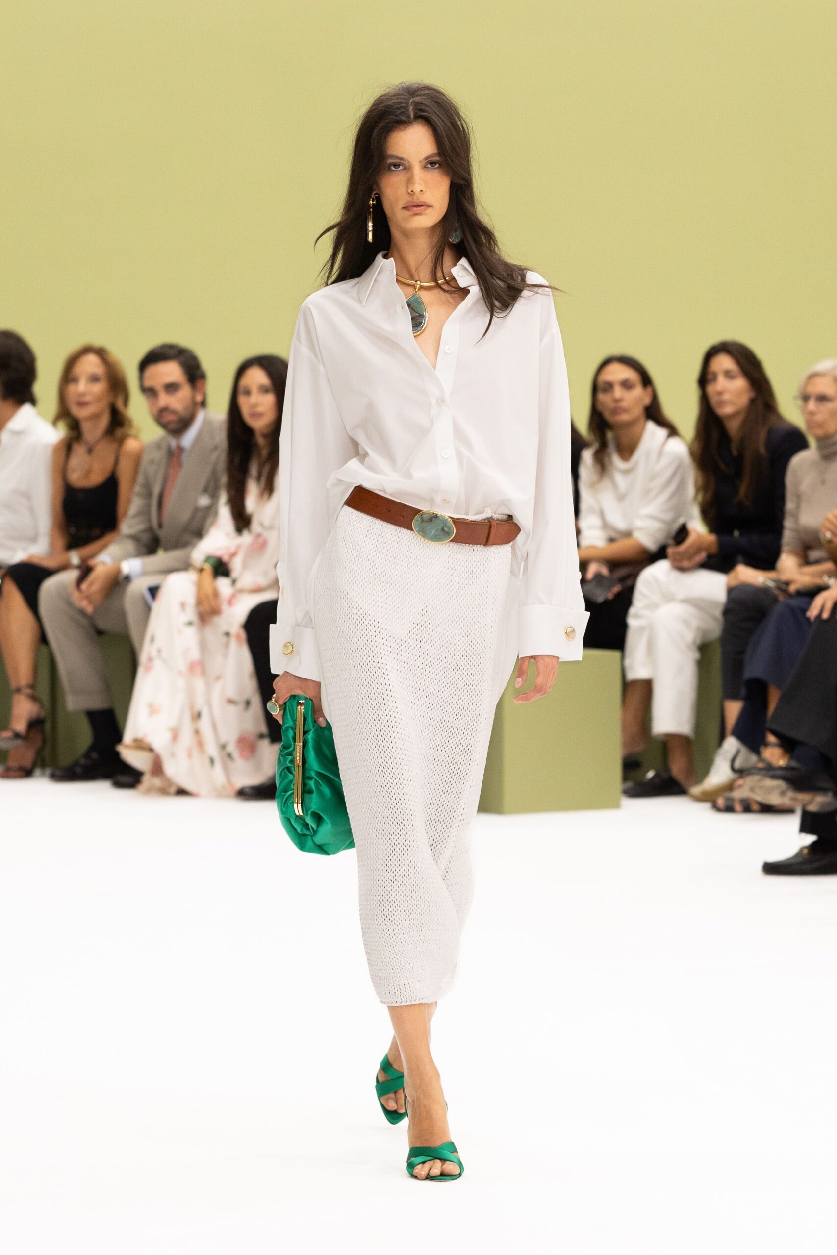white unknown collared long-sleeve relaxed buttoned flowing shirt