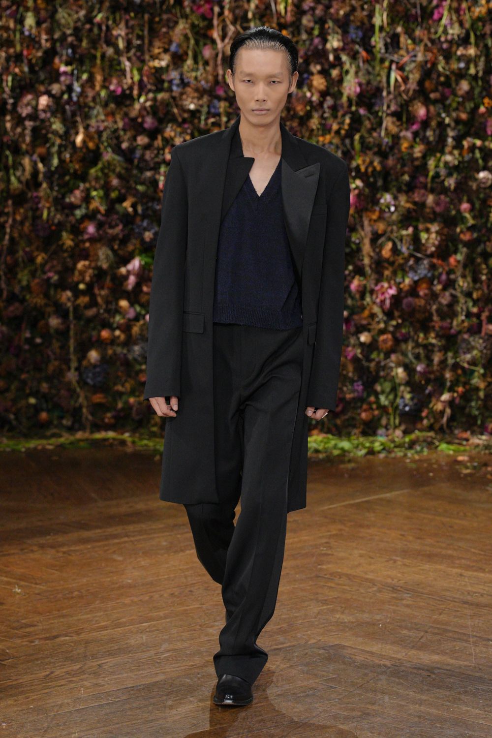 black unknown long-sleeve open-front tailored maxi coat