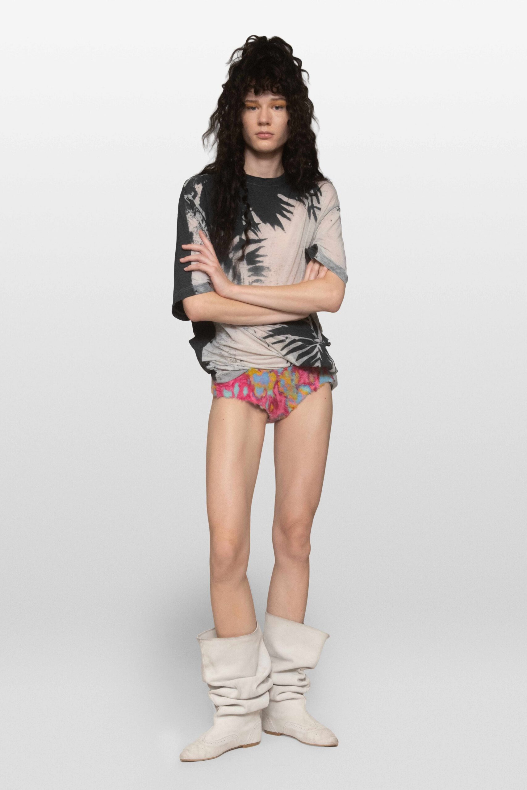 oversized abstract graphic t-shirt