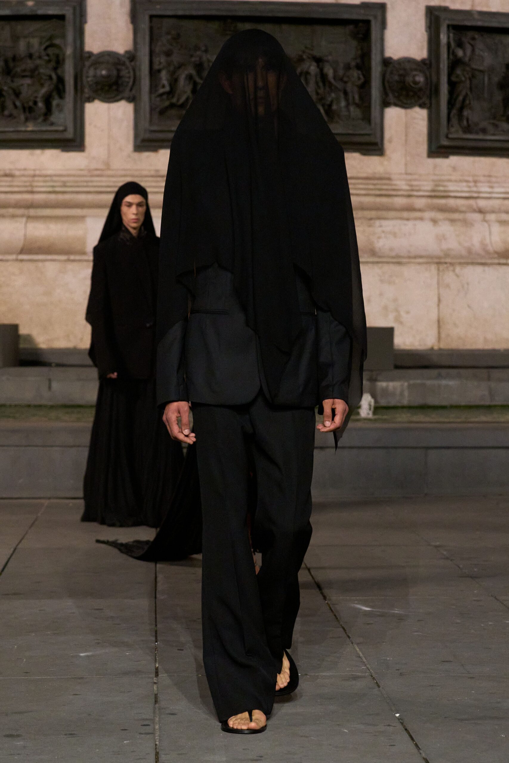 black unknown wide-leg flowing pants