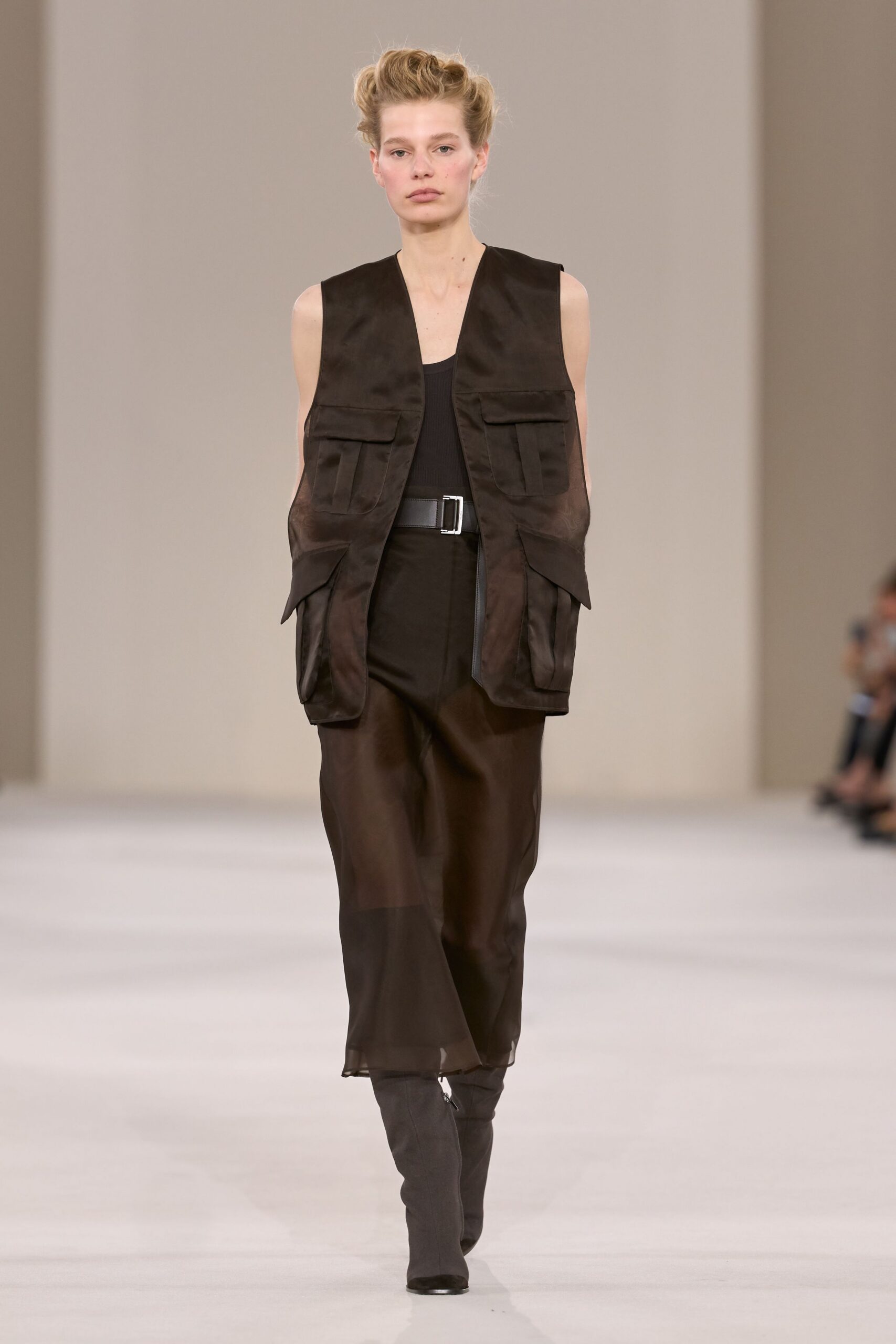 brown utility pocket vest