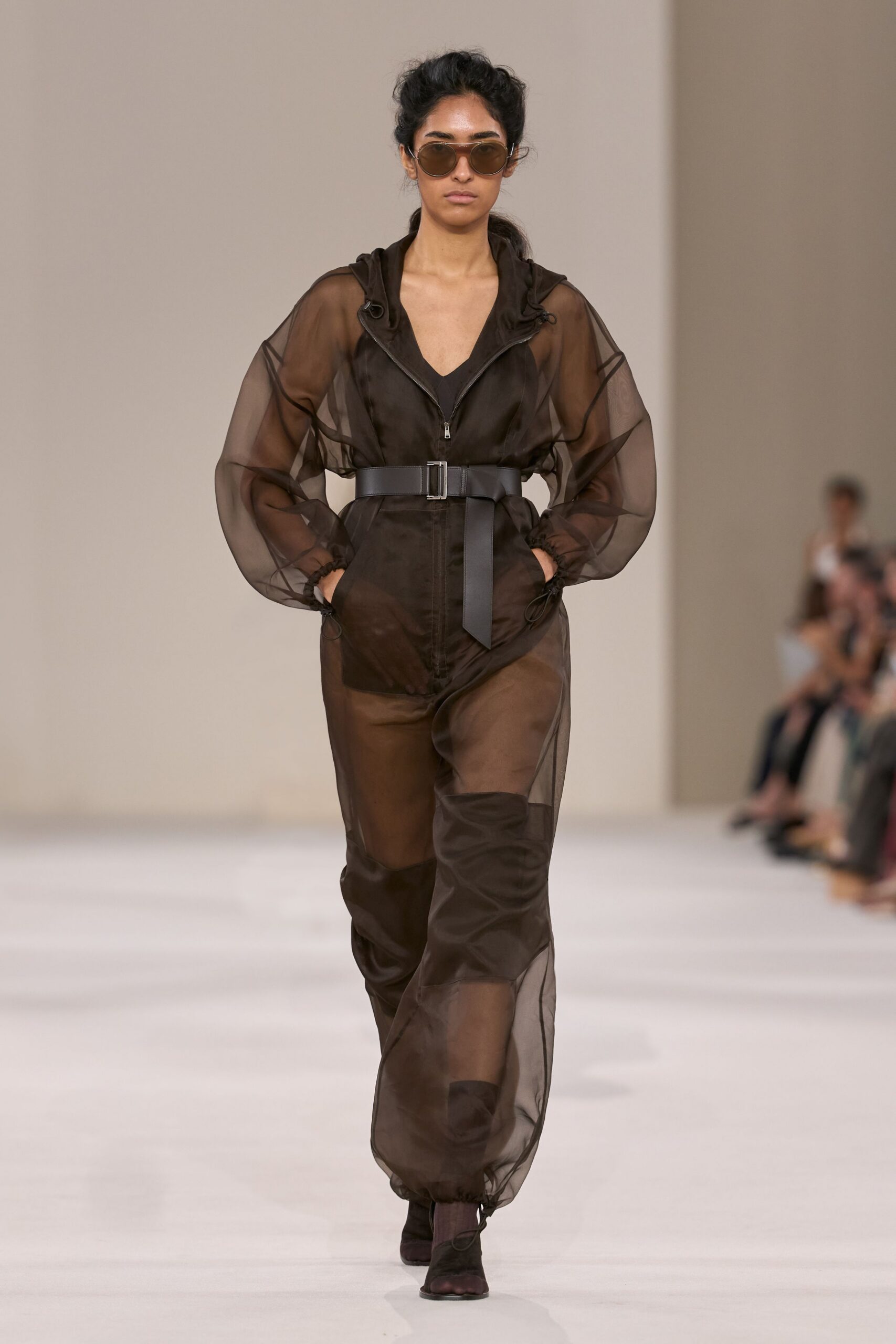 Max Mara Spring 2027 Ready-to-Wear Look 22