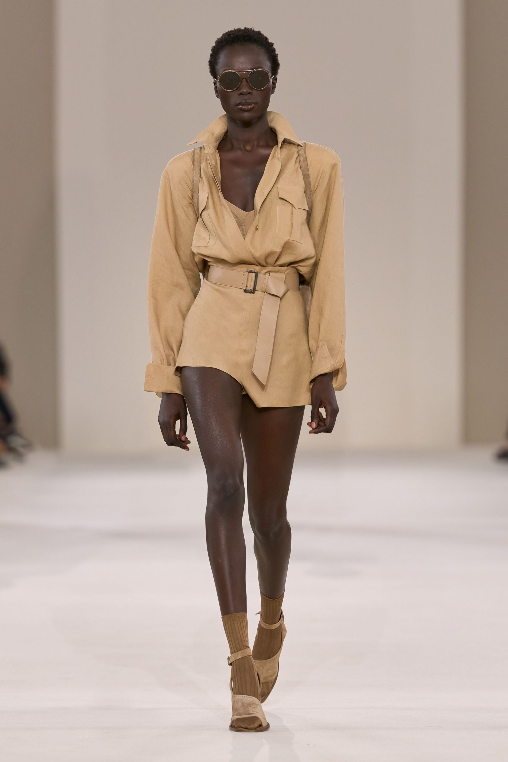 Max Mara Spring 2027 Ready-to-Wear Look 30
