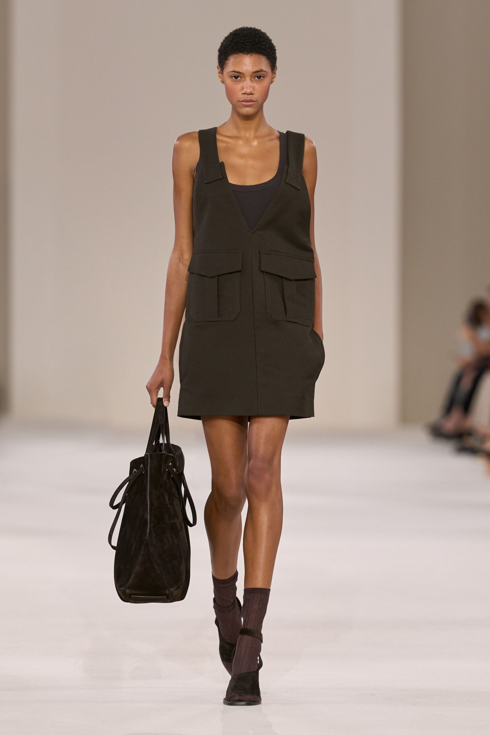 Max Mara Spring 2027 Ready-to-Wear Look 40