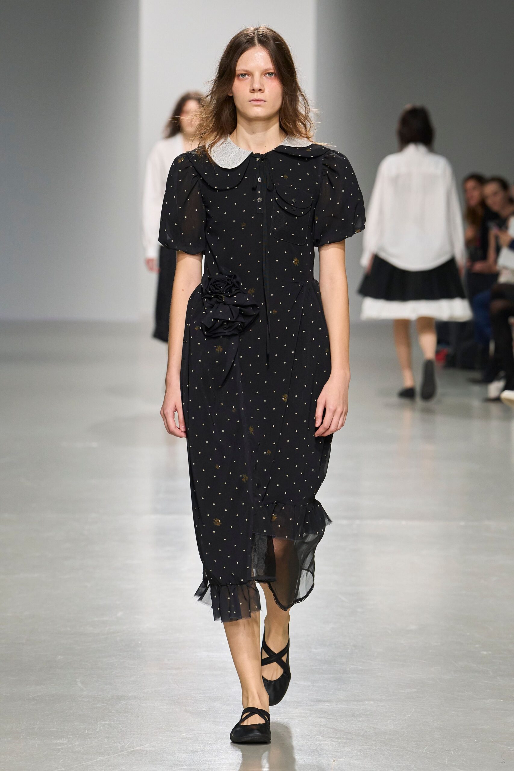 black polka-dot Peter Pan collar midi dress