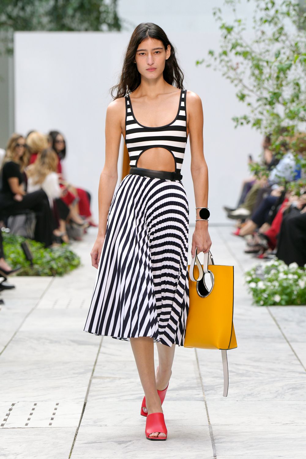white knit sleeveless scoop-neck fitted striped pleated dress