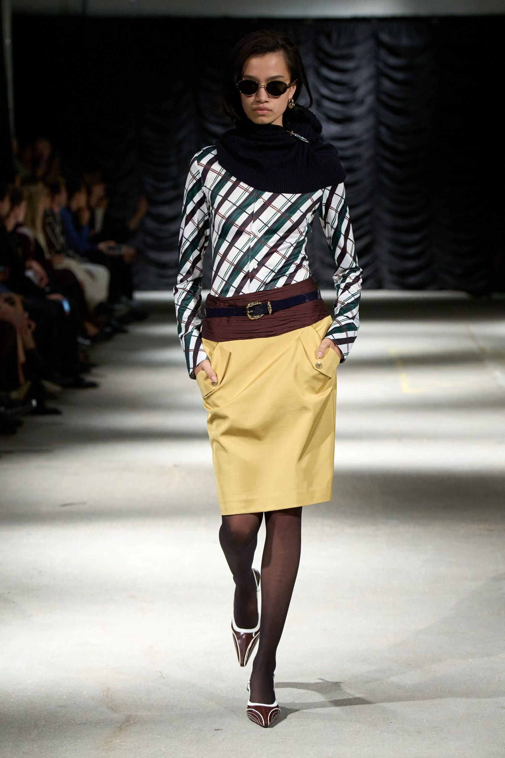 checked fitted shirt with snood