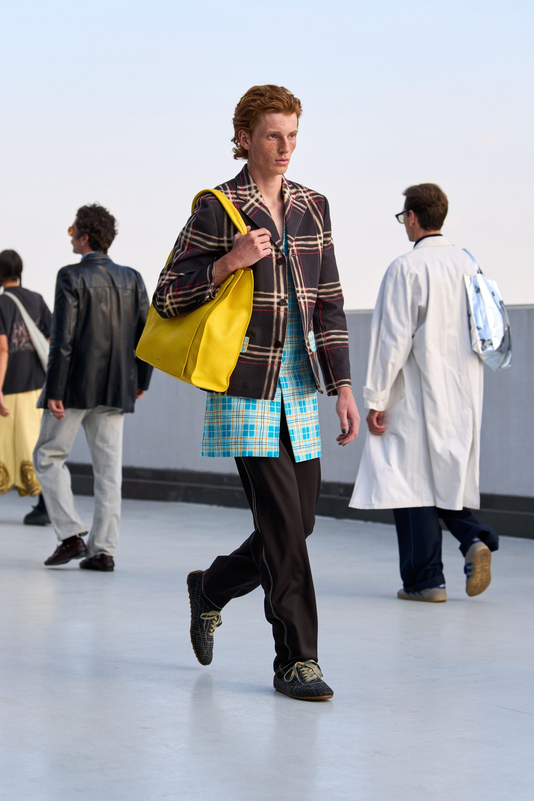 black unknown long-sleeve collared tailored checked buttoned blazer
