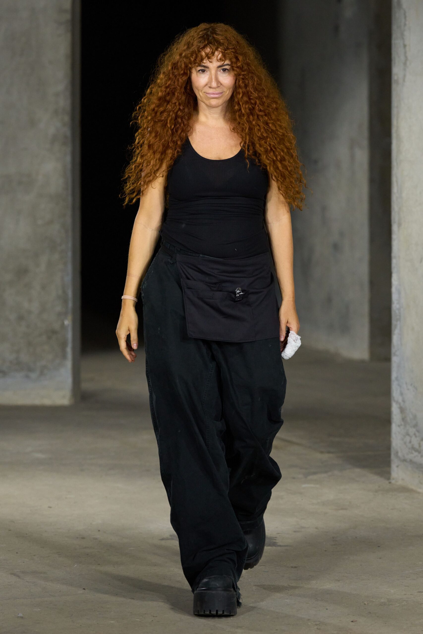 black cargo trousers with apron belt