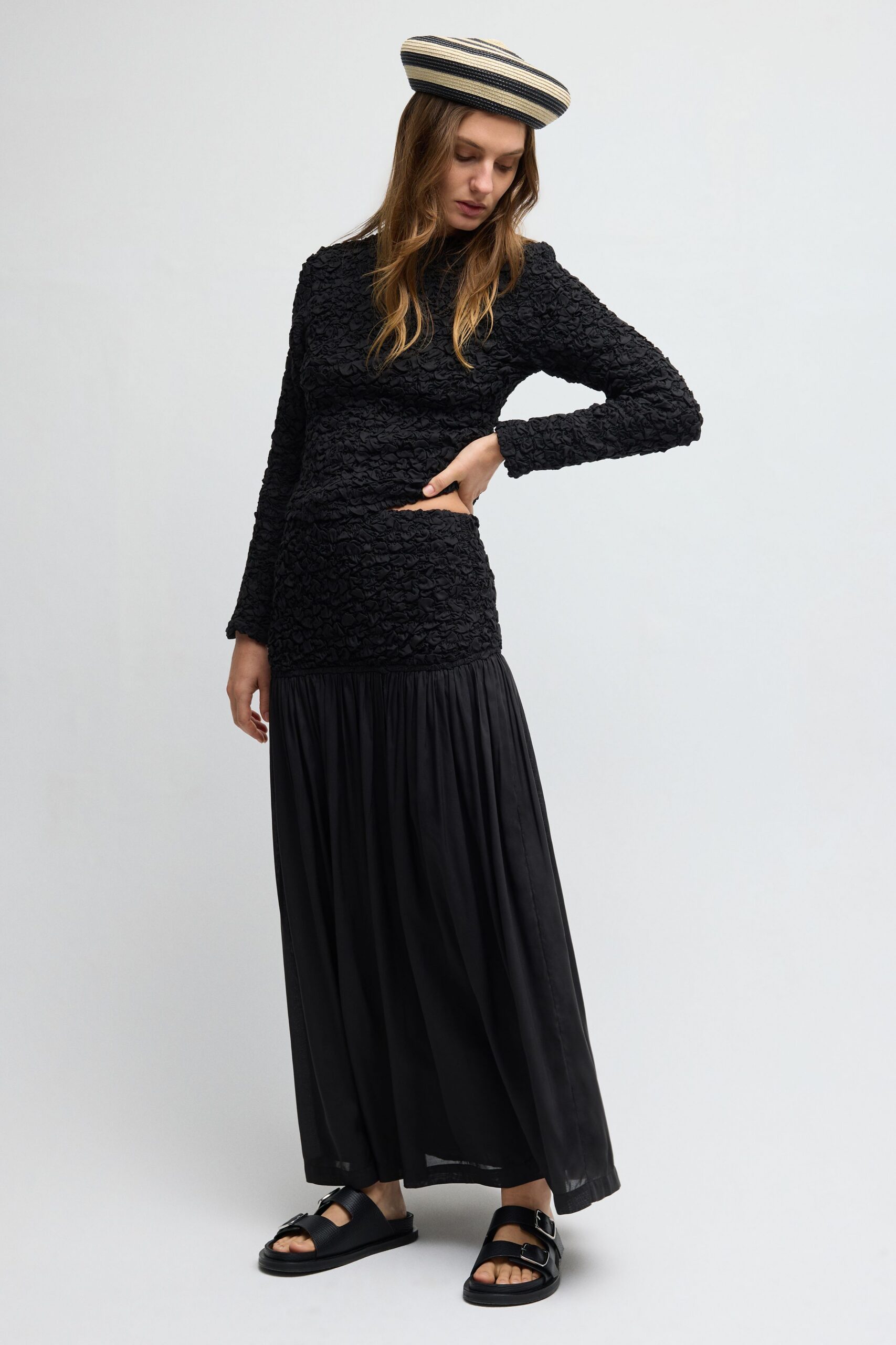 black crinkled long-sleeve top