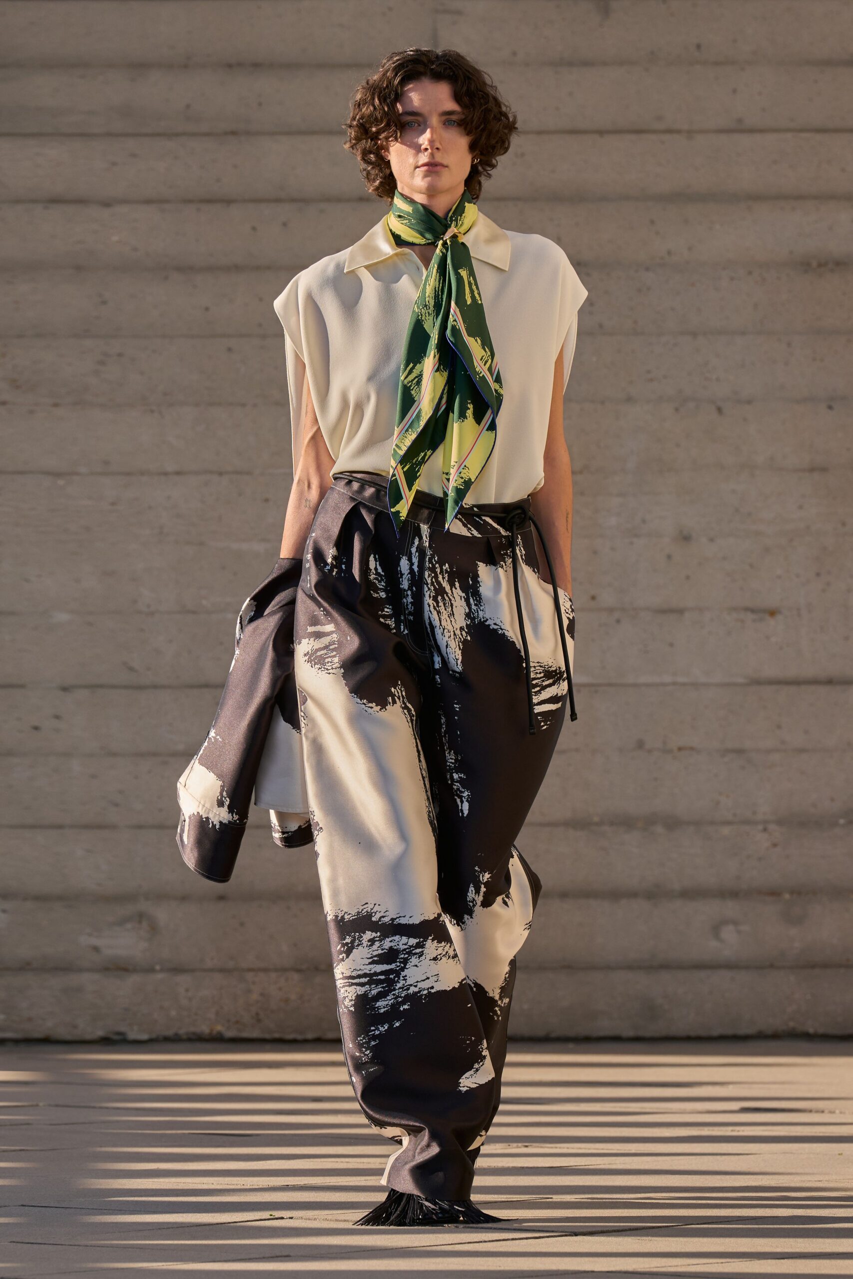 brushstroke print wide-leg satin trousers