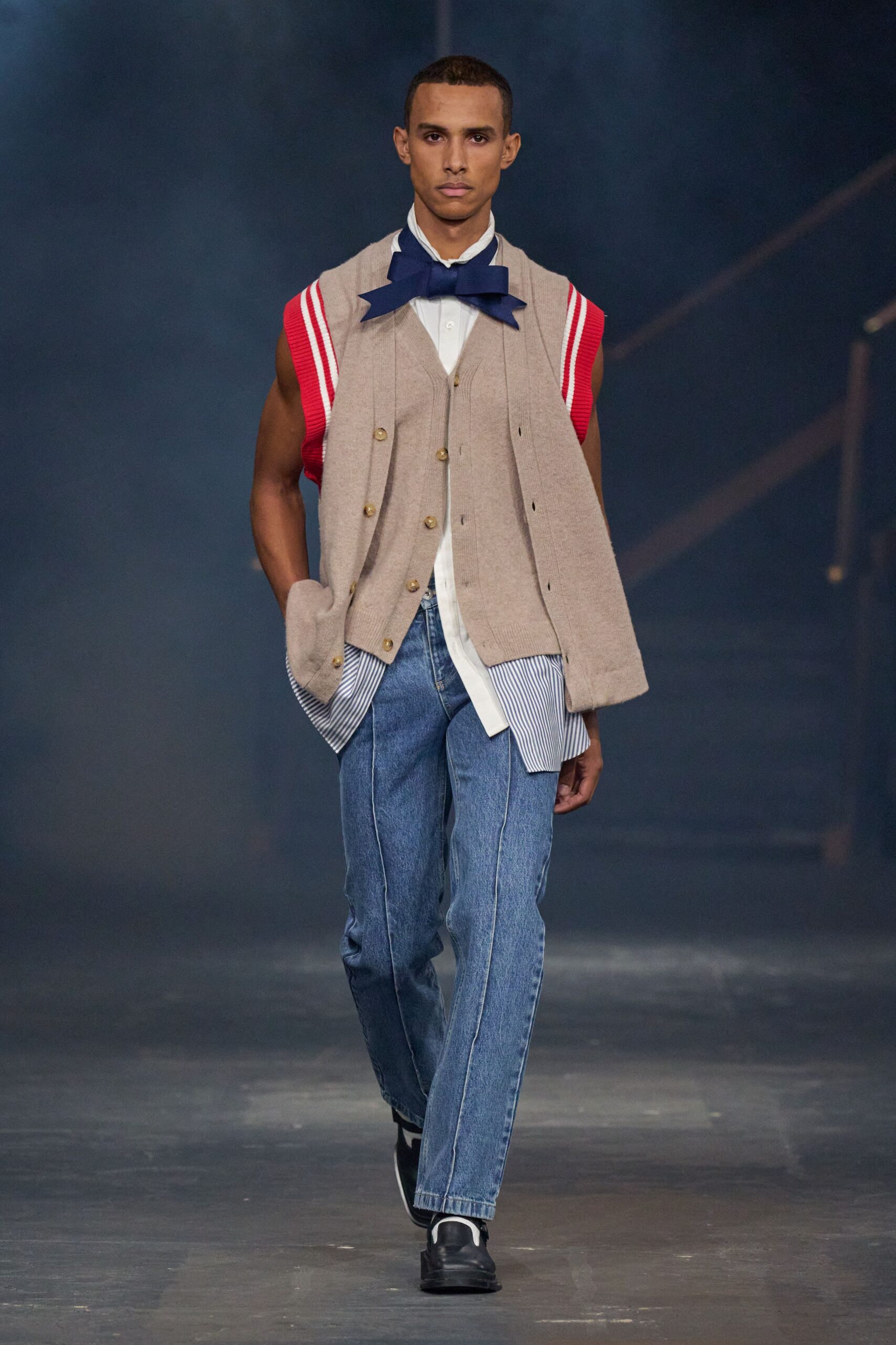blue denim relaxed wide-leg panelled jeans