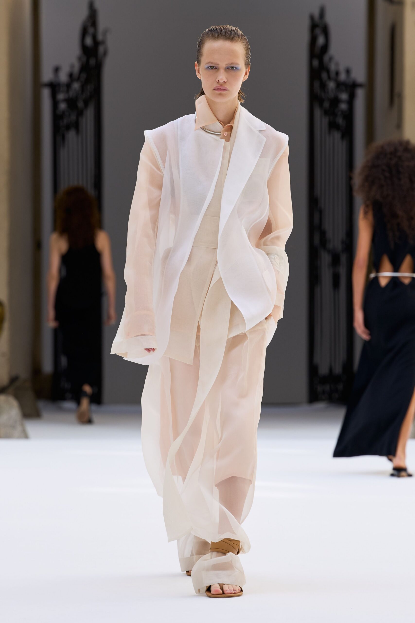 ivory organza long-sleeve collared oversized layered jacket