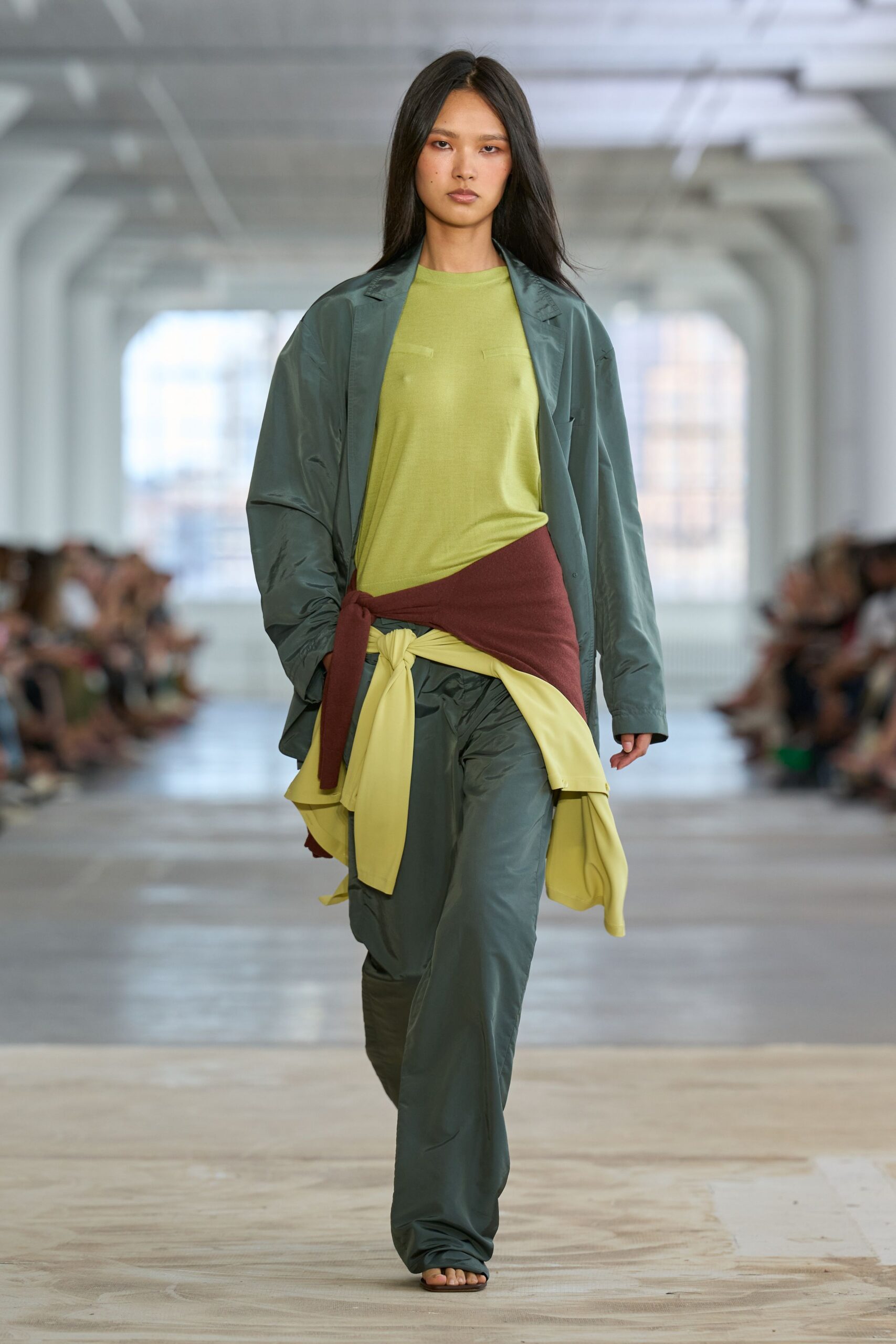 knotted sash waist pants look