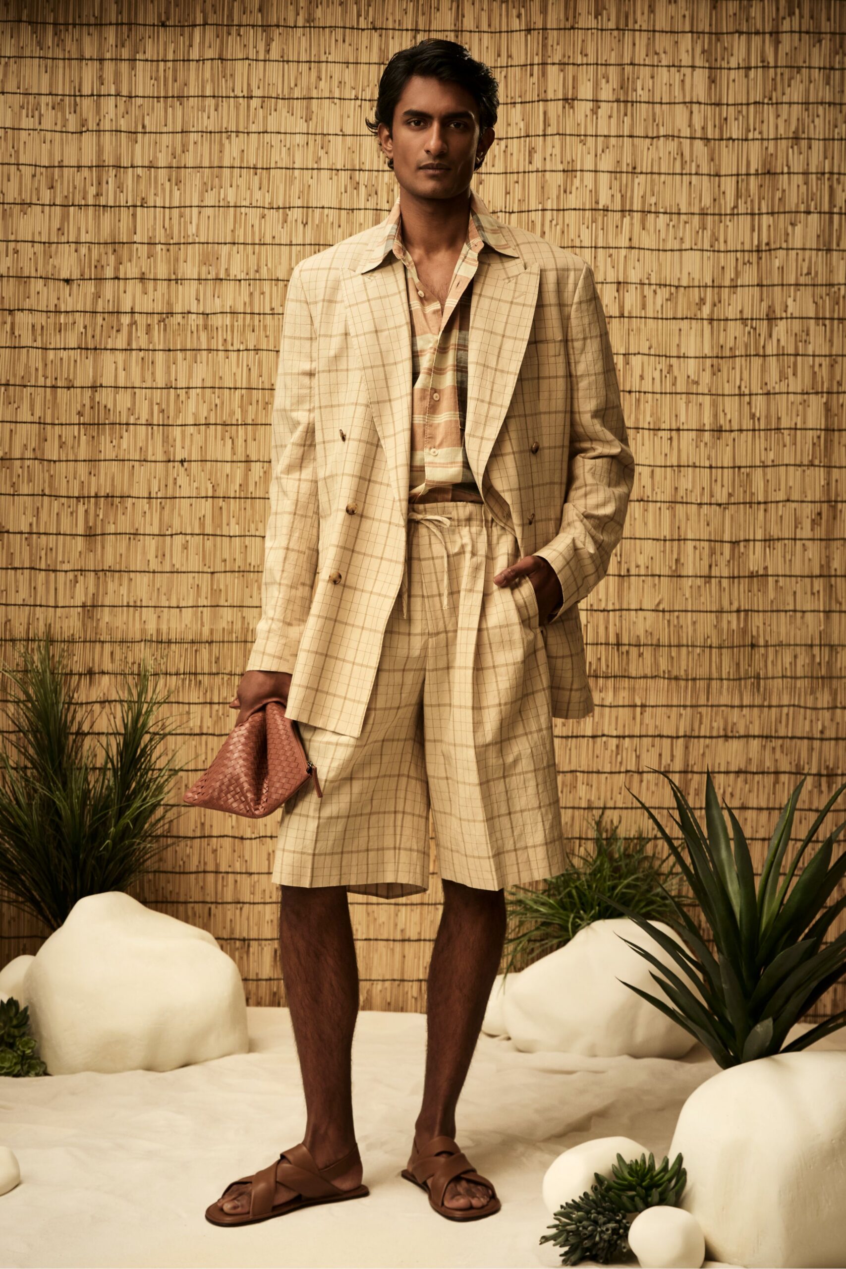 beige unknown collared long-sleeve striped buttoned shirt