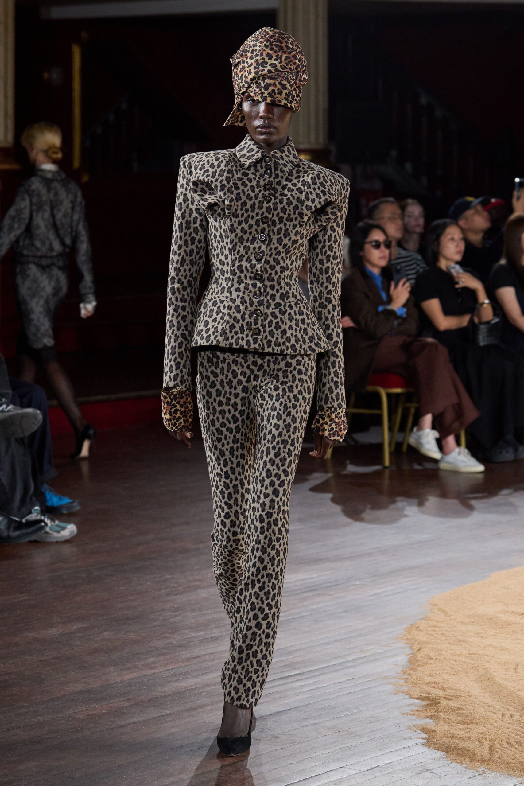 beige unknown long-sleeve collared structured animal-print buttoned jacket