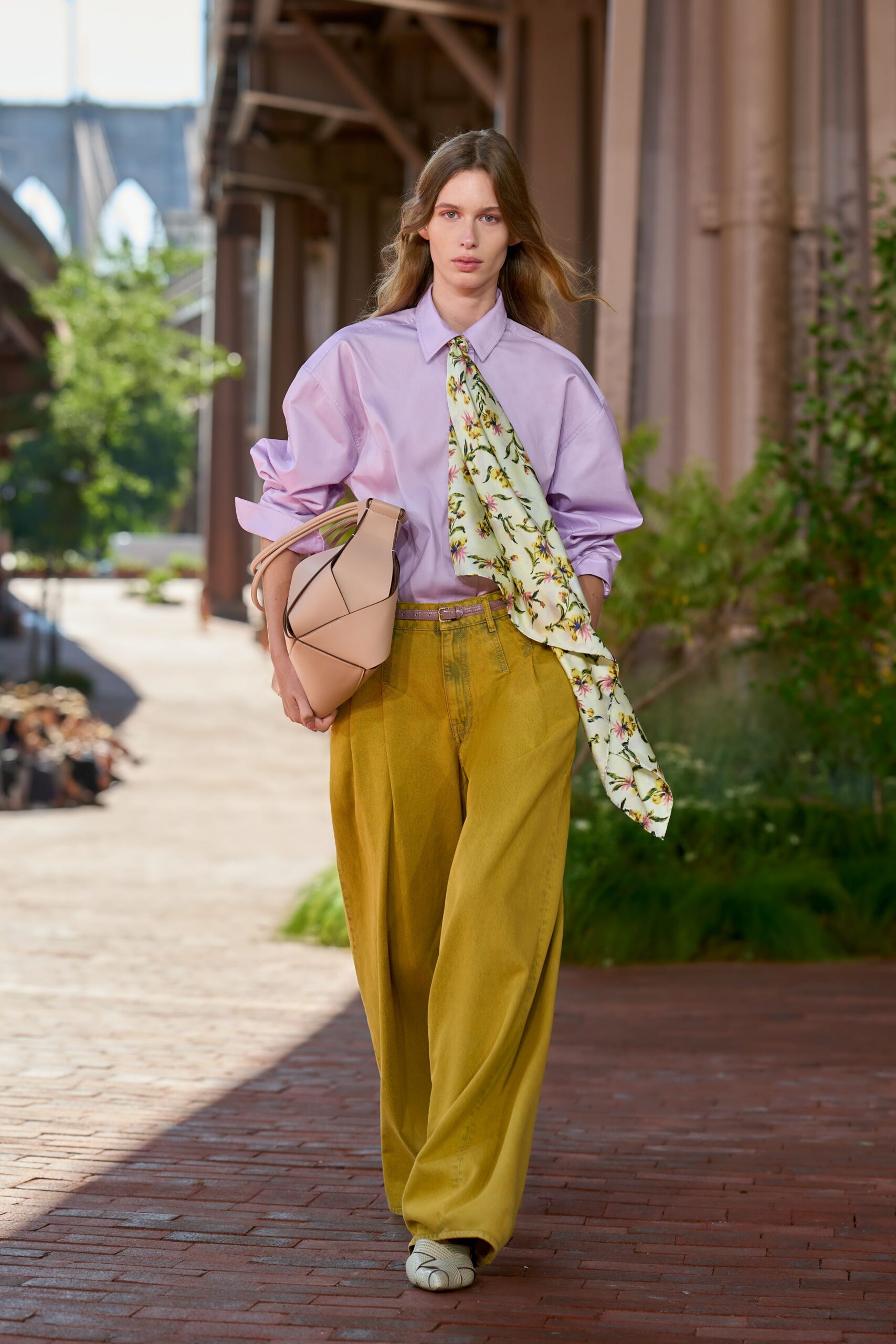 oversized floral silk necktie