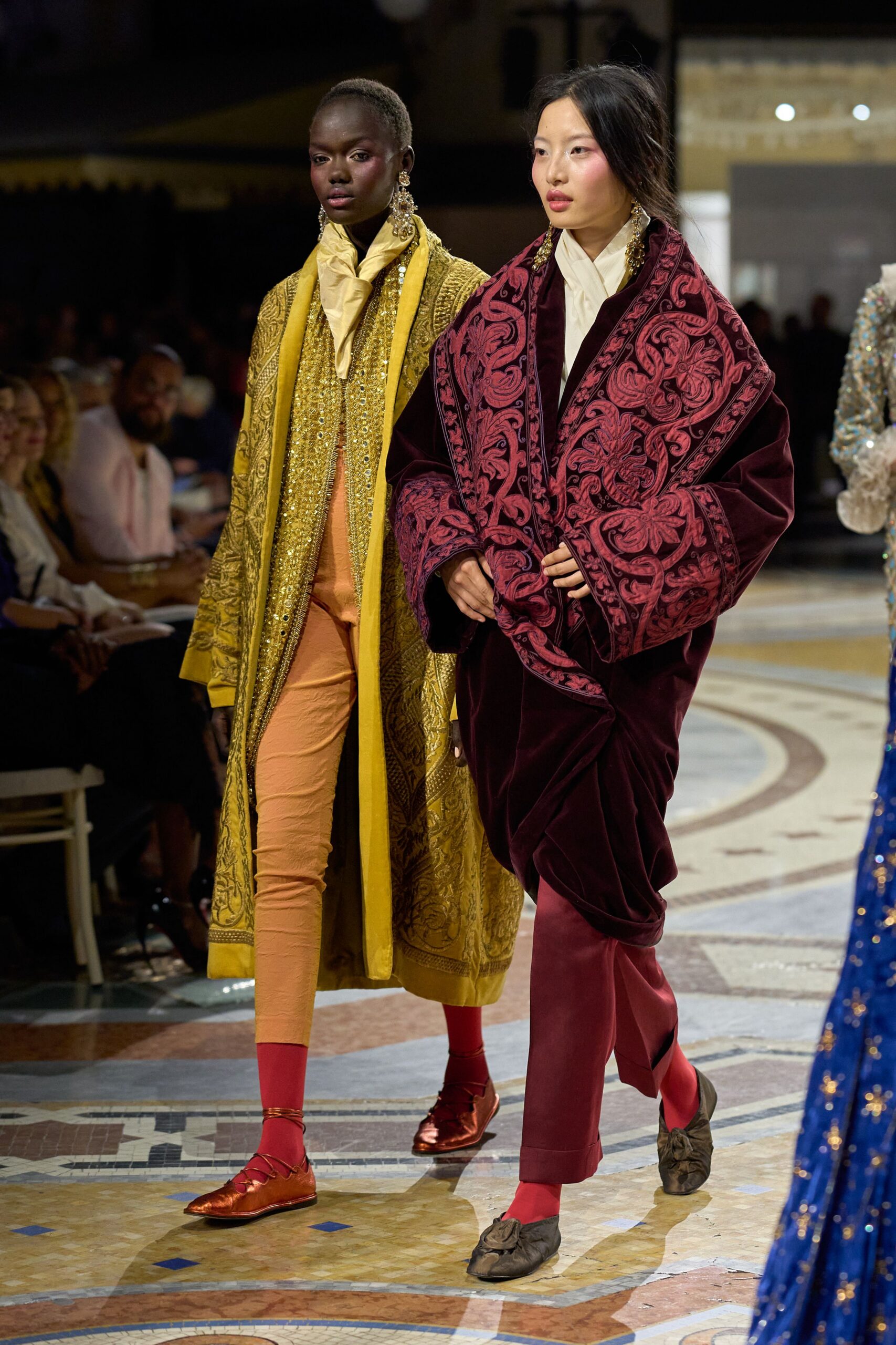embroidered velvet robe coat