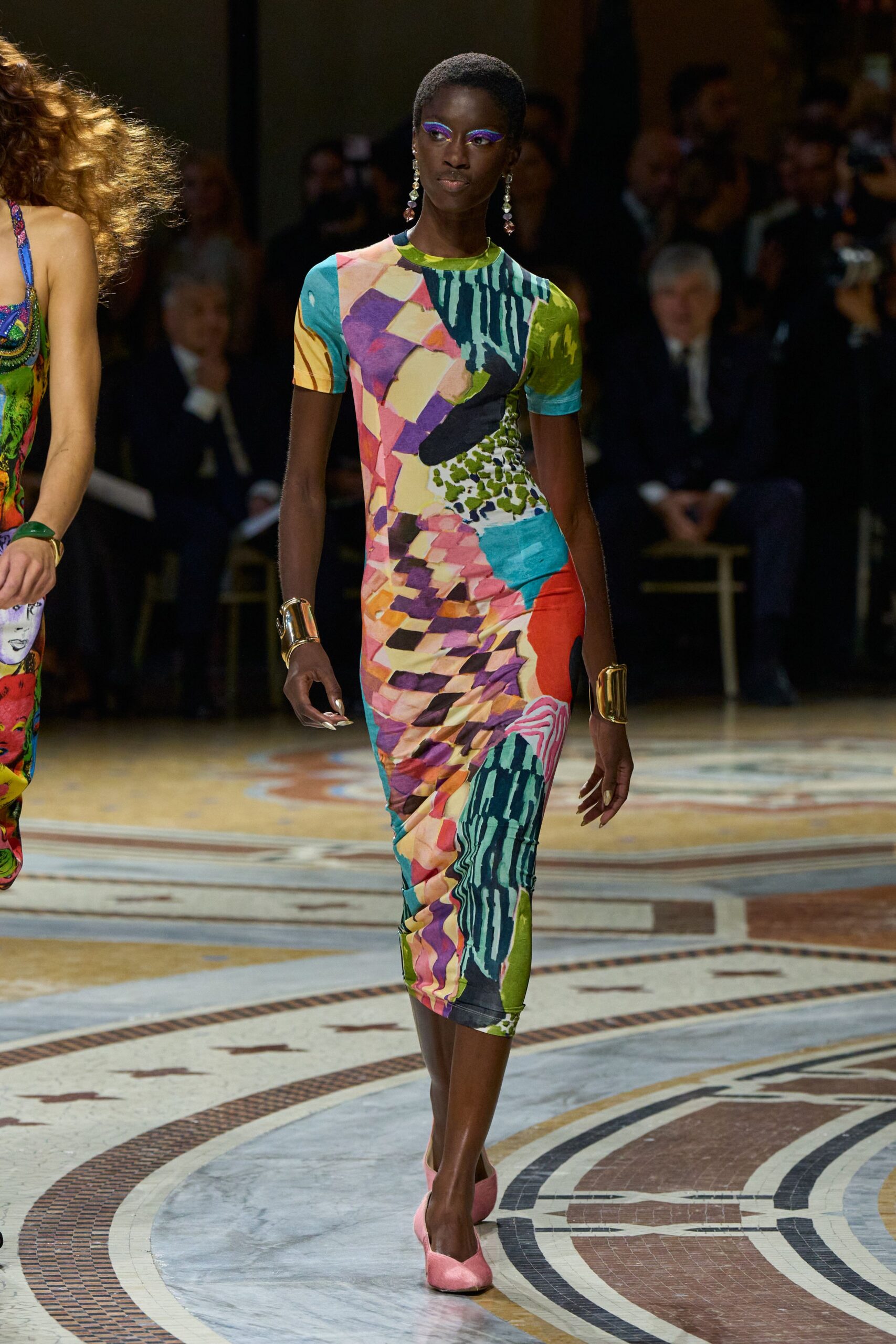abstract print bodycon midi dress