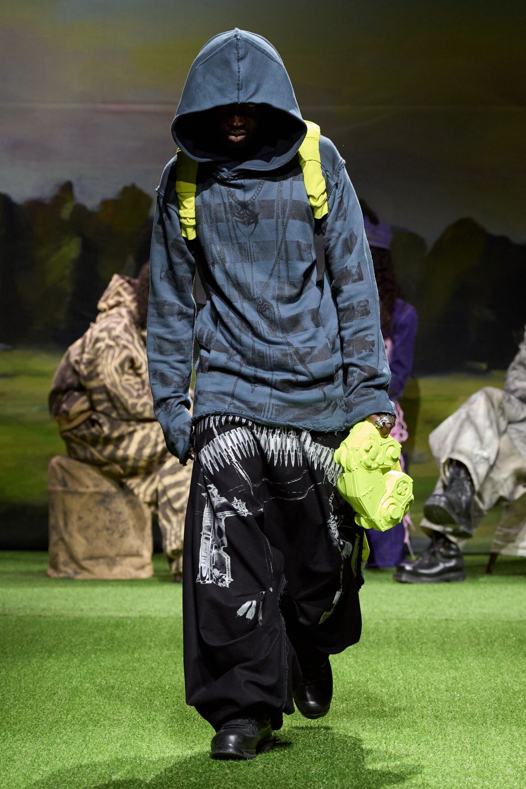 oversized hooded graphic print hoodie