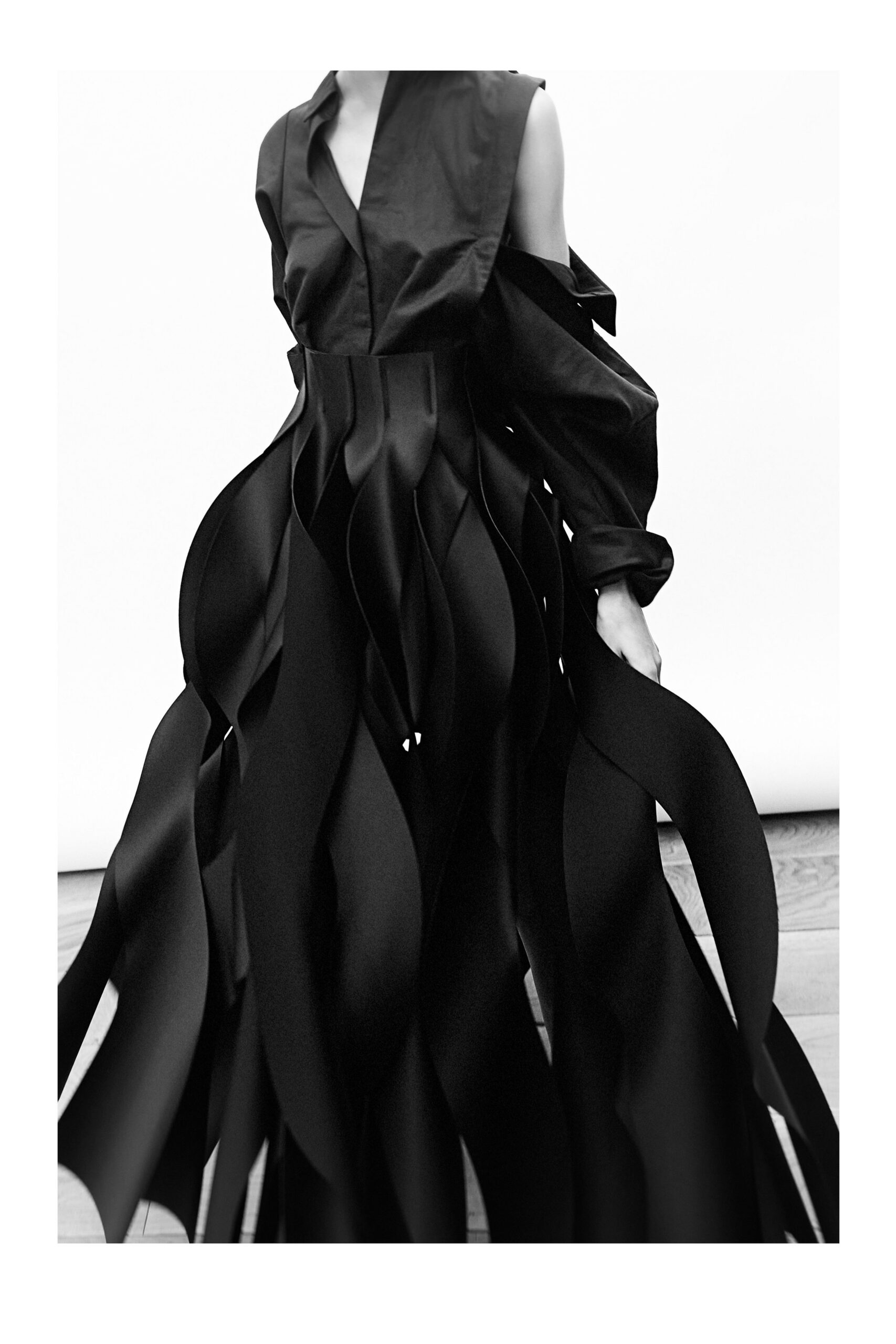 A.W.A.K.E. MODE Spring 2027 Ready-to-Wear Look 15
