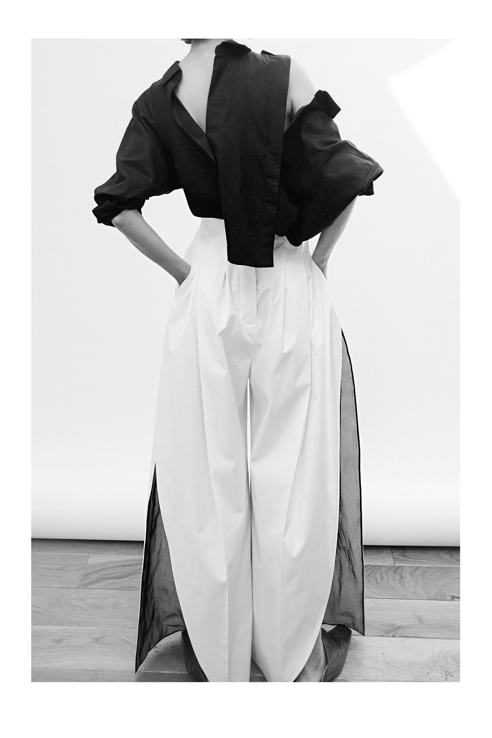 A.W.A.K.E. MODE Spring 2027 Ready-to-Wear Look 27