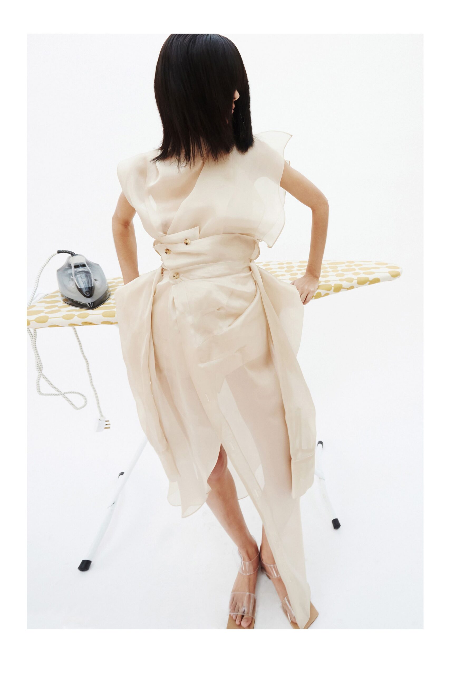 A.W.A.K.E. MODE Spring 2027 Ready-to-Wear Look 37