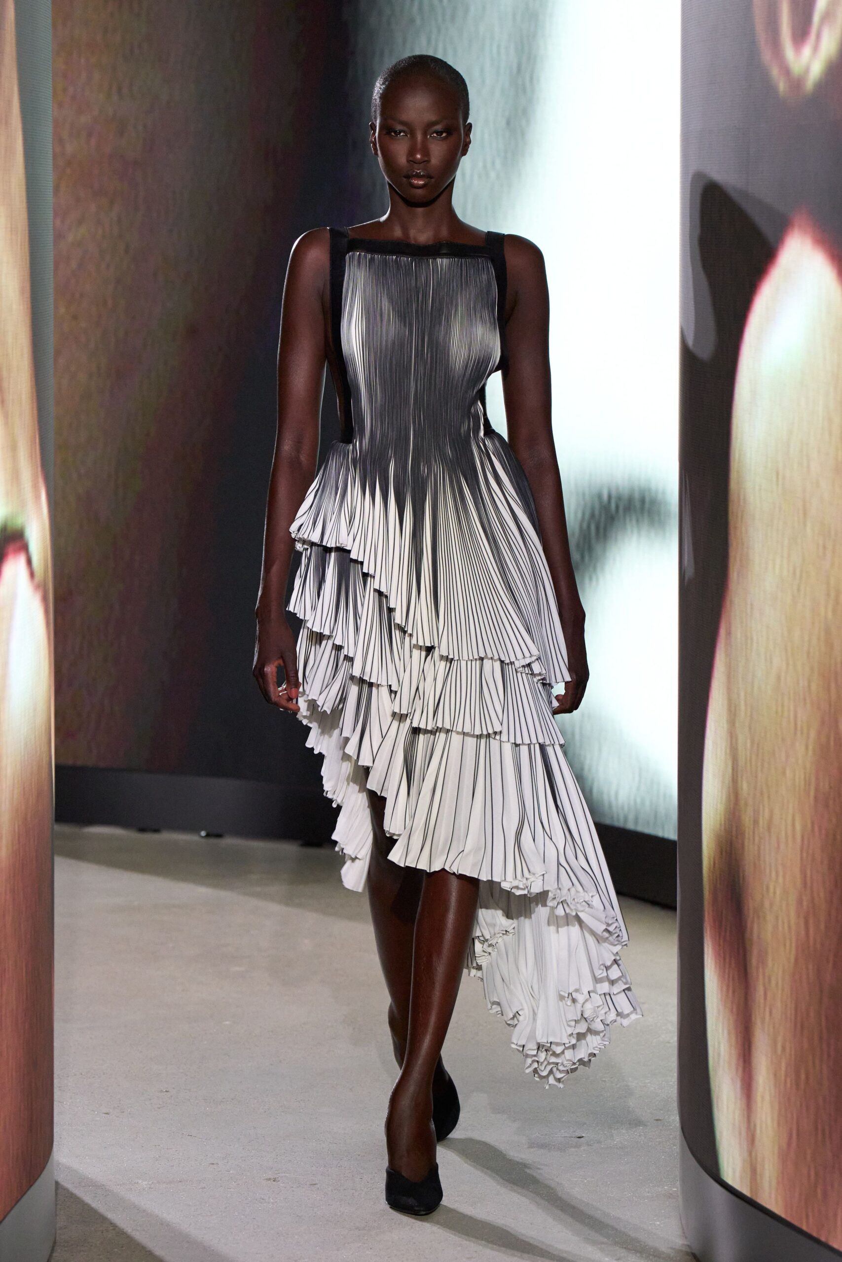 Alaïa Spring 2027 Ready-to-Wear Look 37