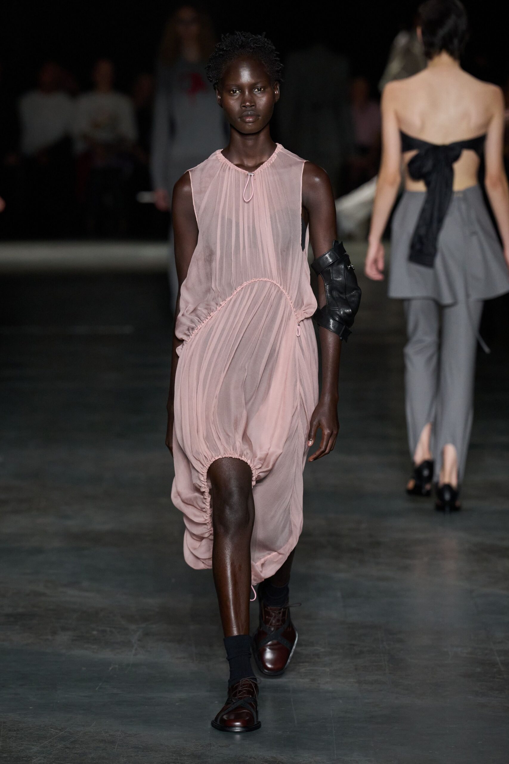 pink pleated bubble-hem chiffon dress