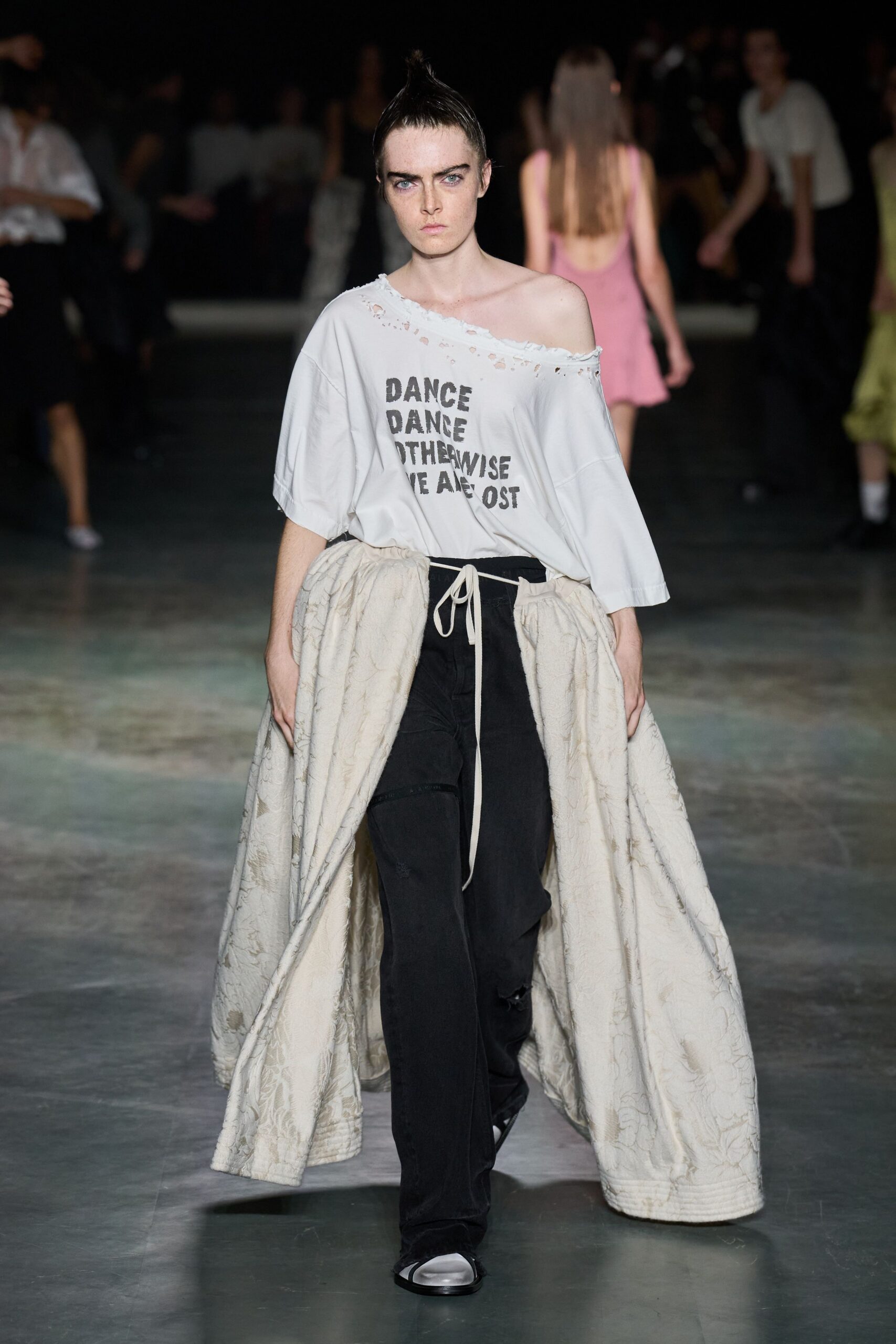 distressed off-shoulder slogan t-shirt