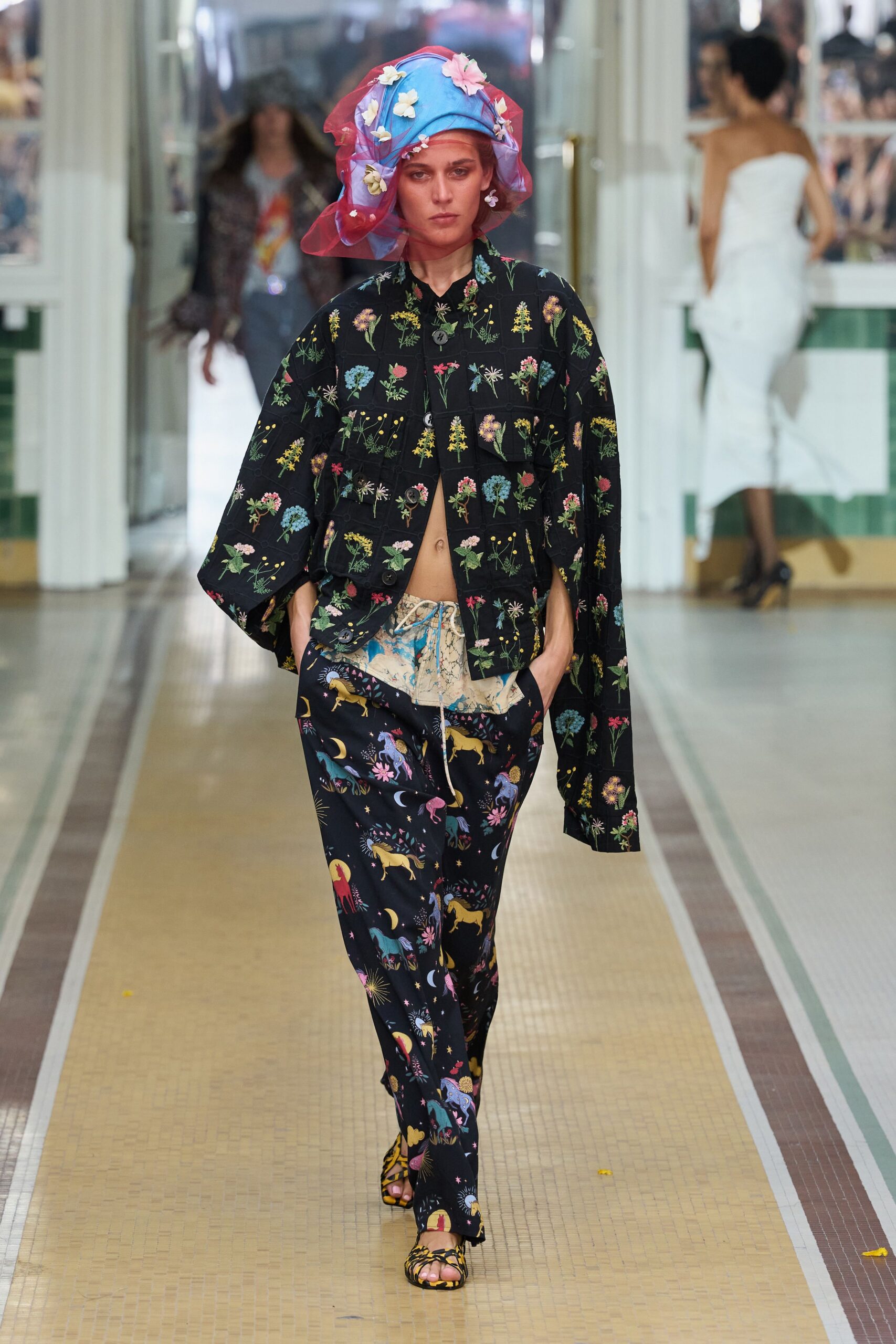 embroidered floral cropped jacket