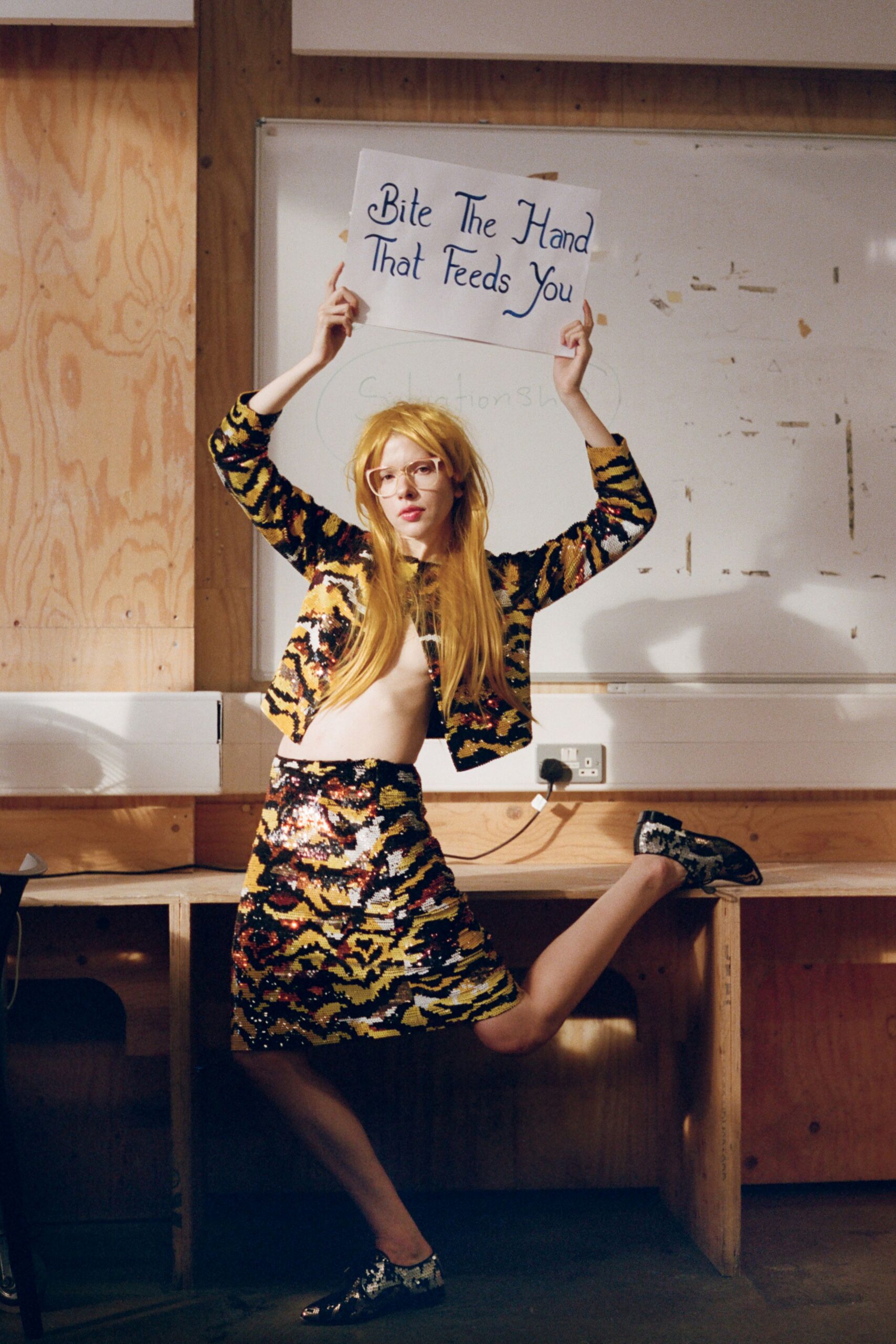 yellow sequin high-waisted animal-print sequined shiny textured skirt