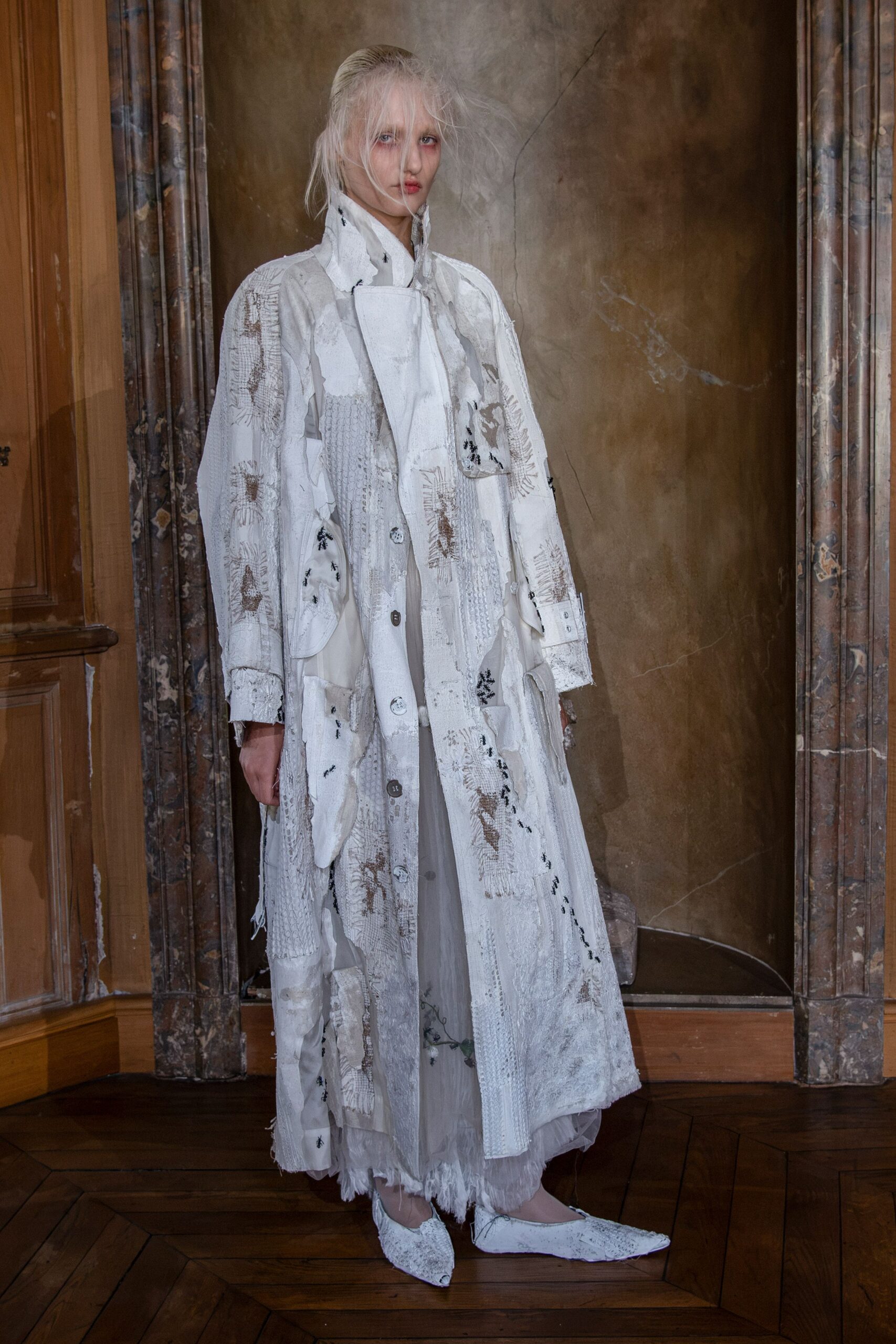 patchwork embroidered white duster coat
