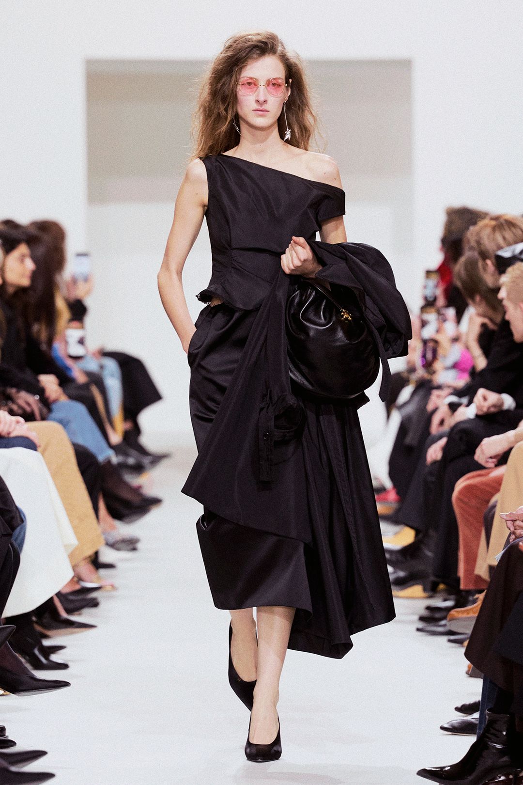 black long-sleeve open-front layered flowing coat