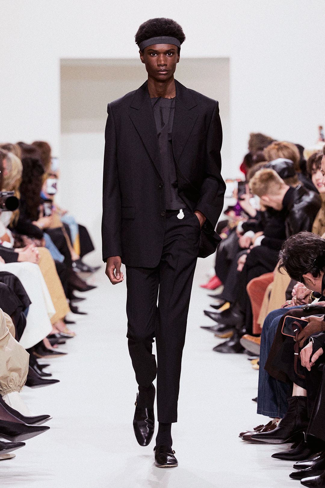 oversized black blazer