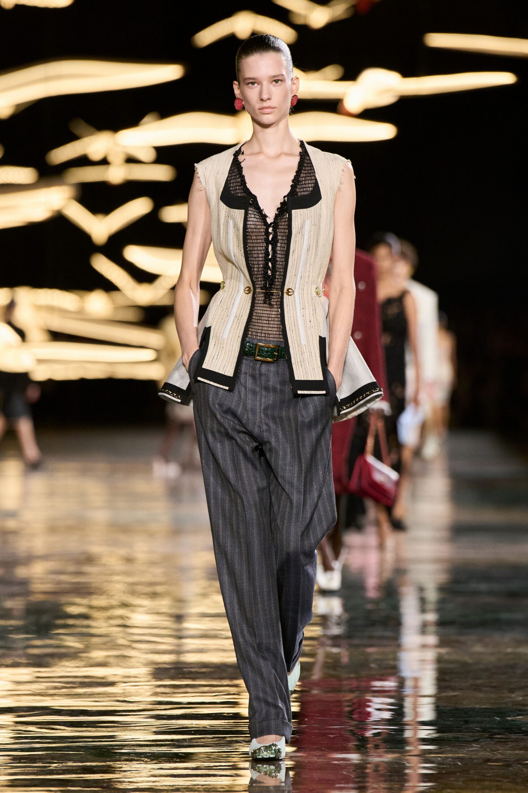 Chanel Spring 2027 Ready-to-Wear Look 8