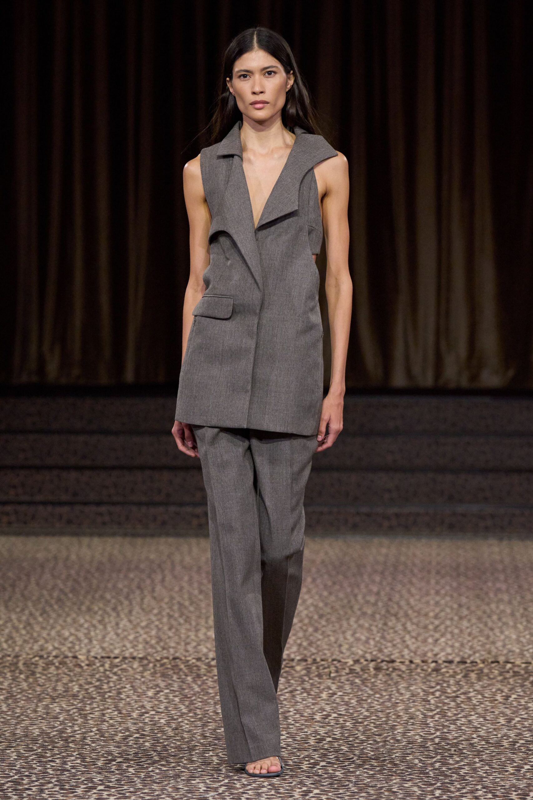 gray tailored straight-leg pants
