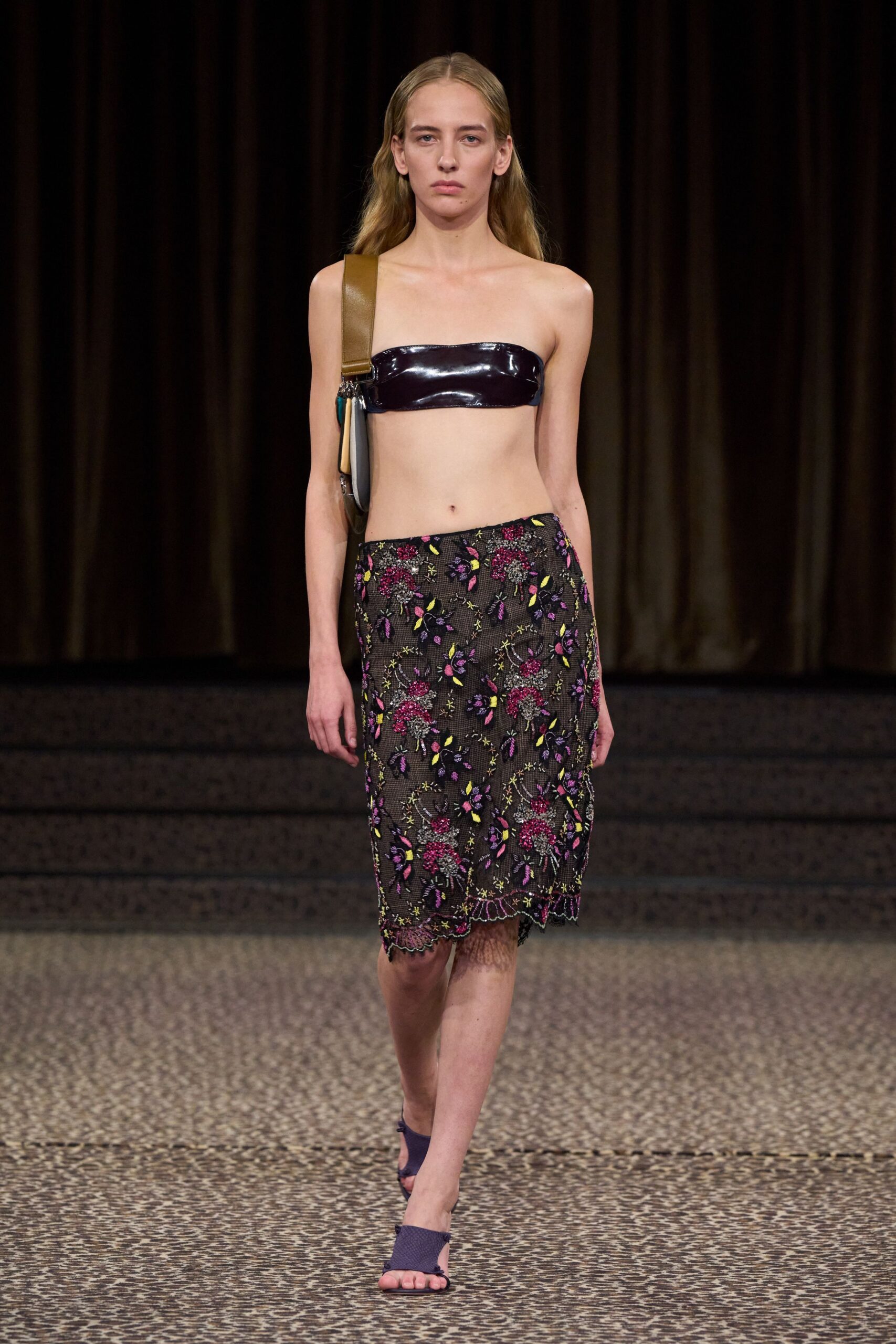 purple vinyl strapless fitted shiny cropped top