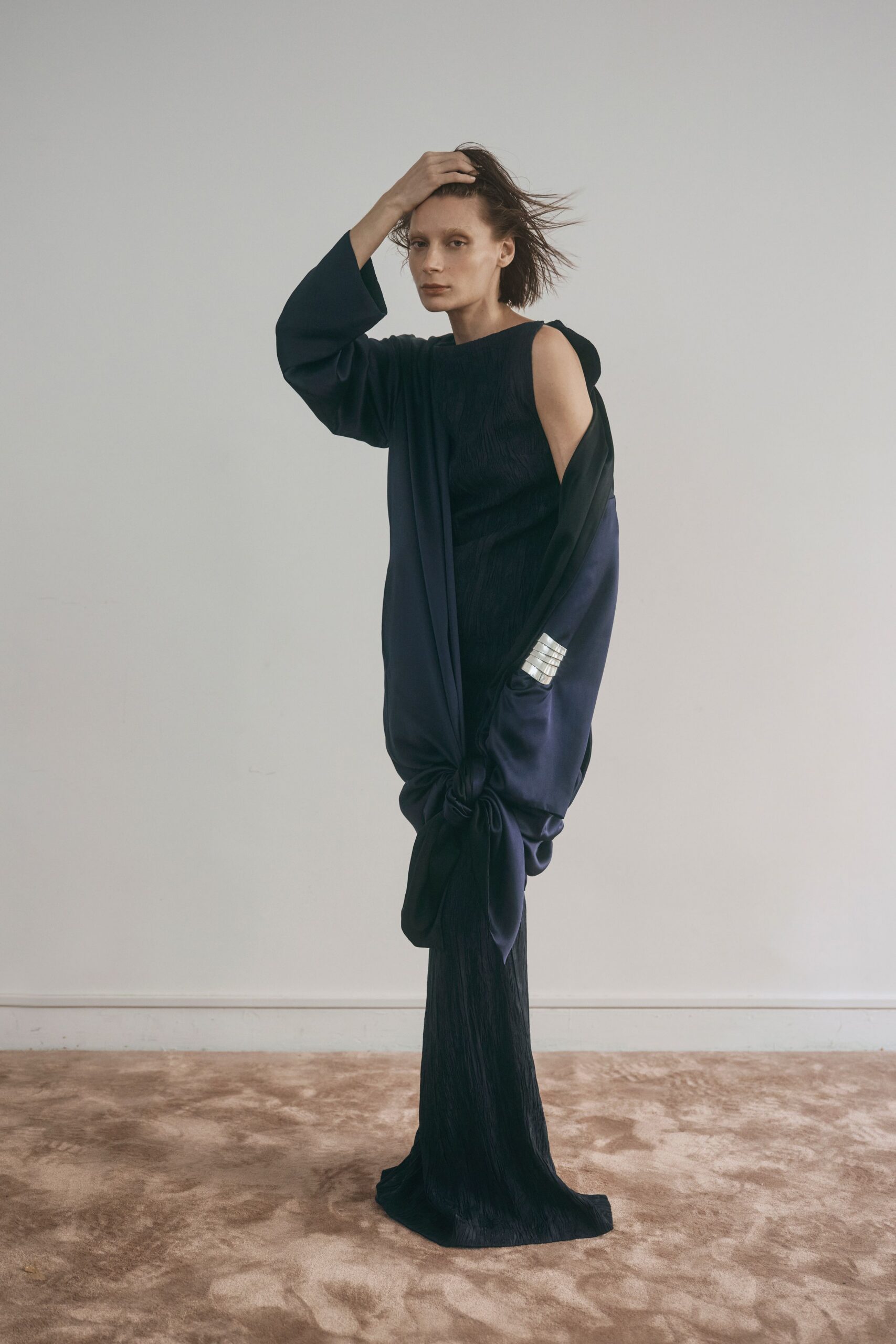 one-shoulder black column gown