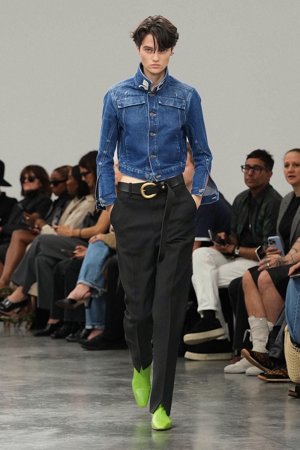 cropped stand-collar denim jacket