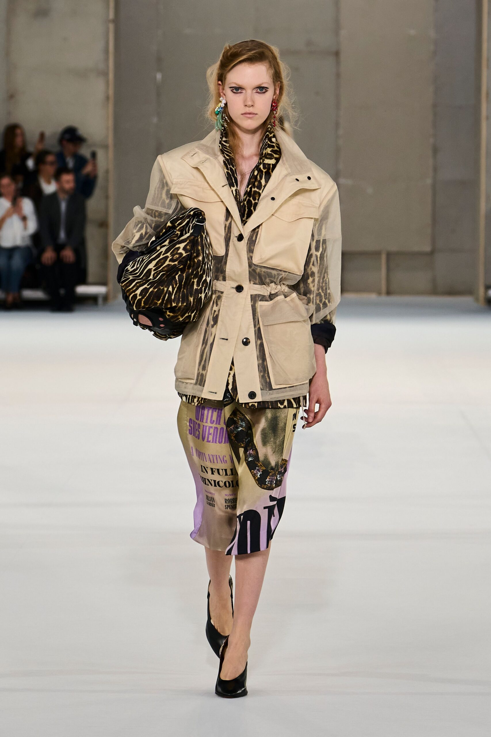 beige organza long-sleeve collared relaxed pockets buttoned jacket