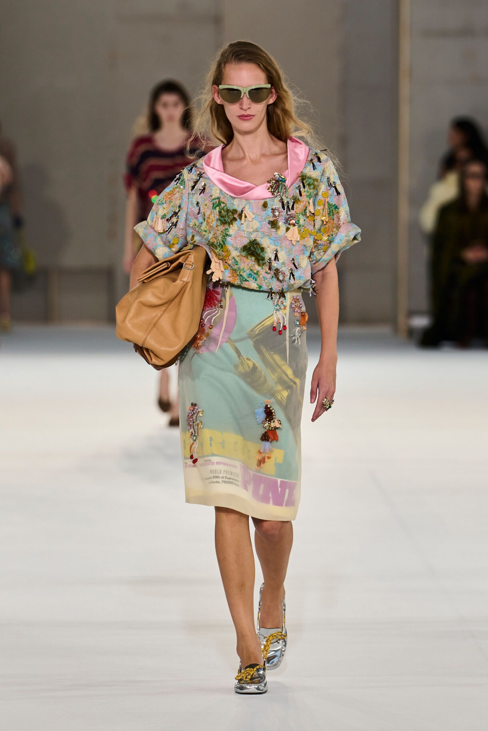 multi mesh short-sleeve boat-neck printed embellished dress