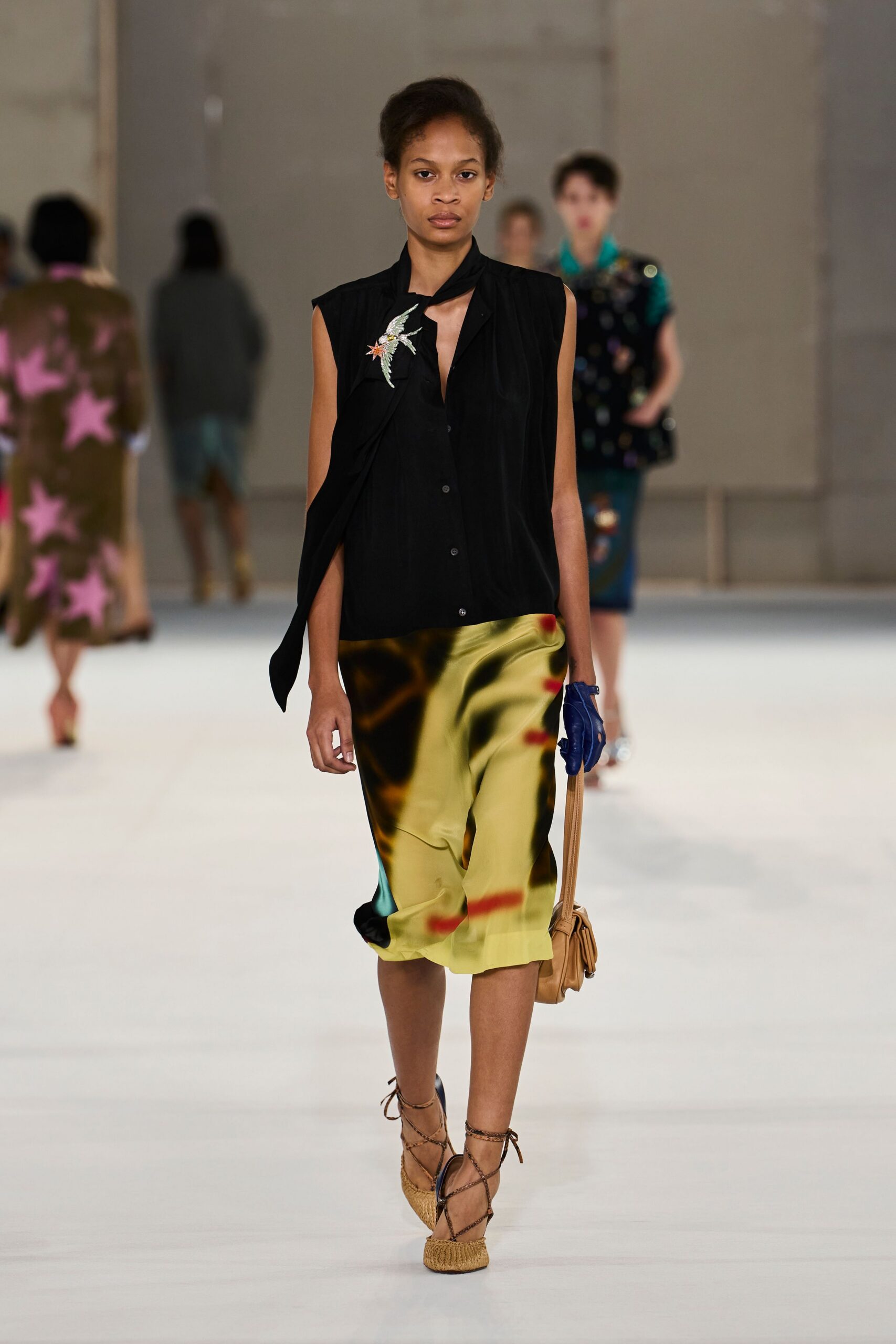yellow satin printed shiny midi skirt