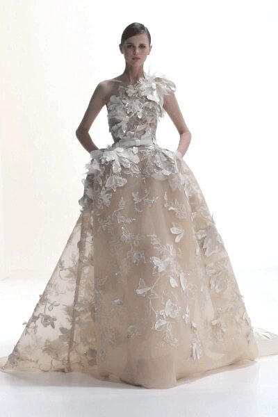 Elie Saab Fall 2021 Couture Look 62