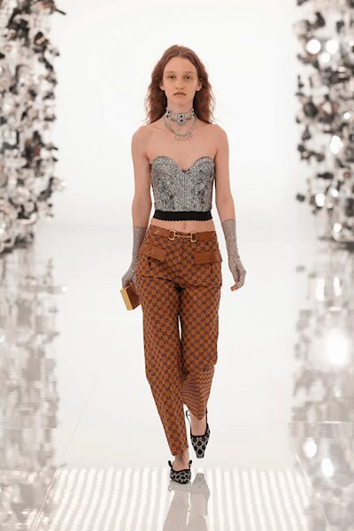 gray strapless sweetheart fitted printed bustier