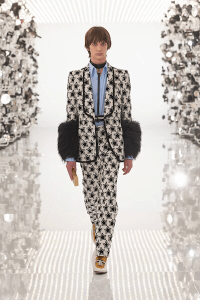 white fur long-sleeve collared tailored printed fur-trimmed blazer