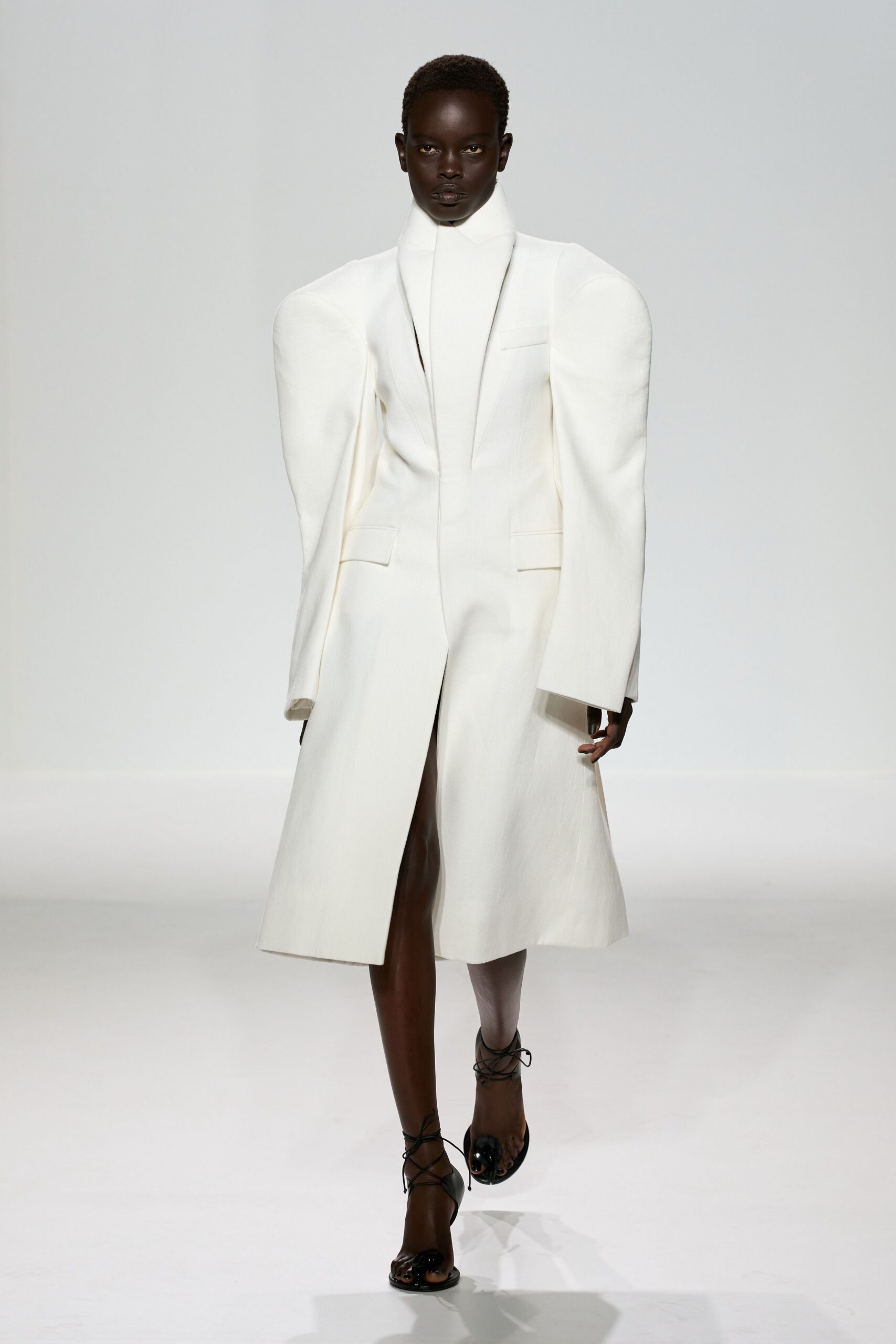Jean Paul Gaultier Spring 2027 Ready-to-Wear Look 1