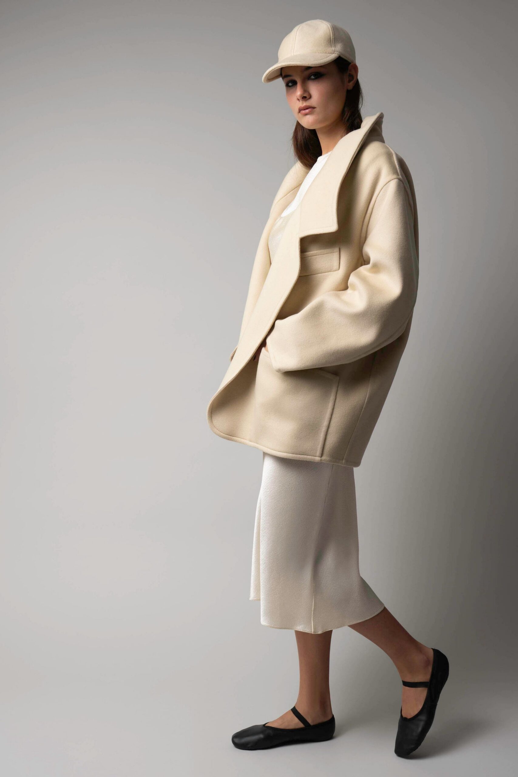 ivory wool long-sleeve open-front oversized pockets jacket